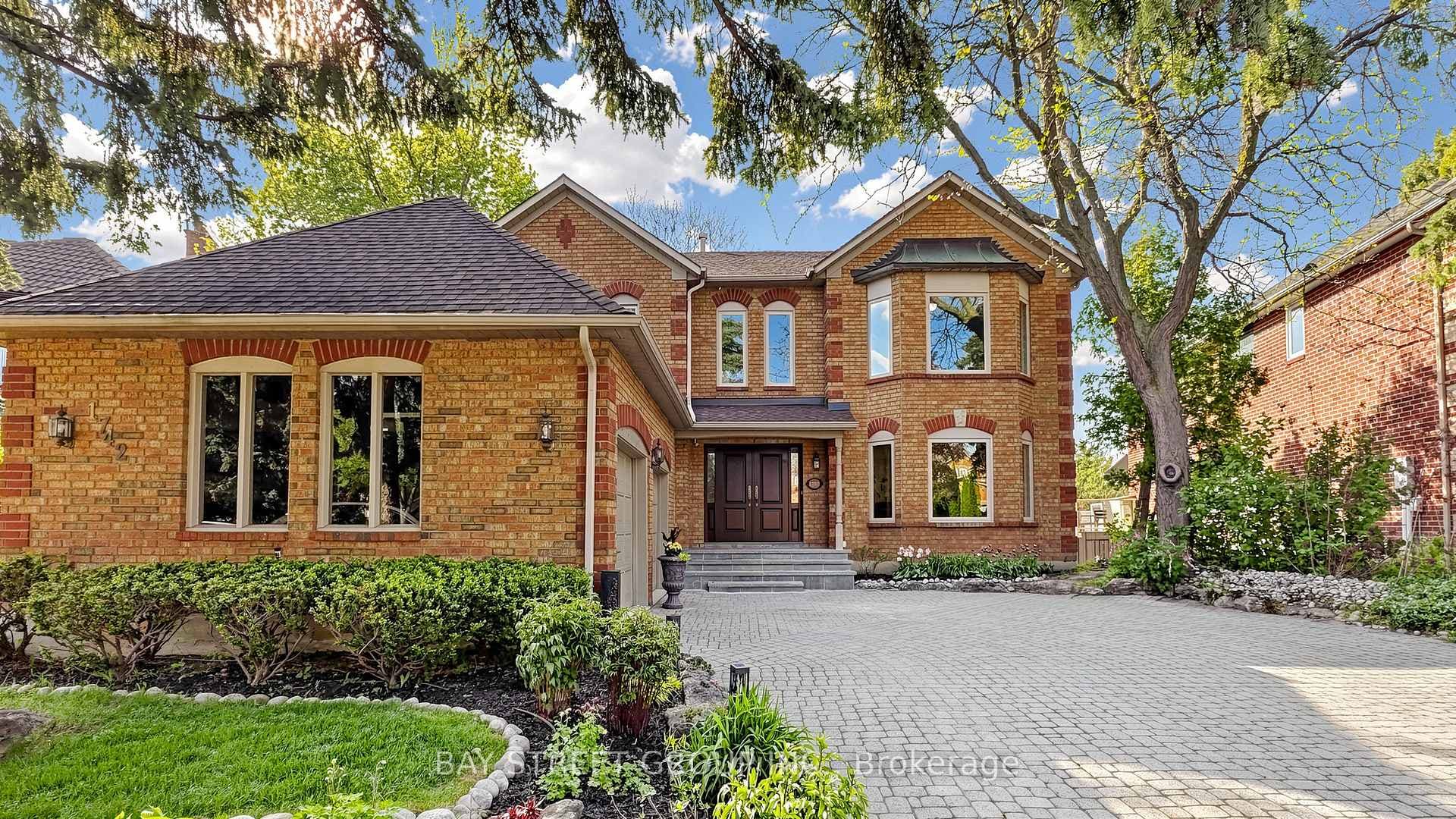 1742 Sir Monty's Drive, Mississauga, ON L5N 4R6 - Photo 1