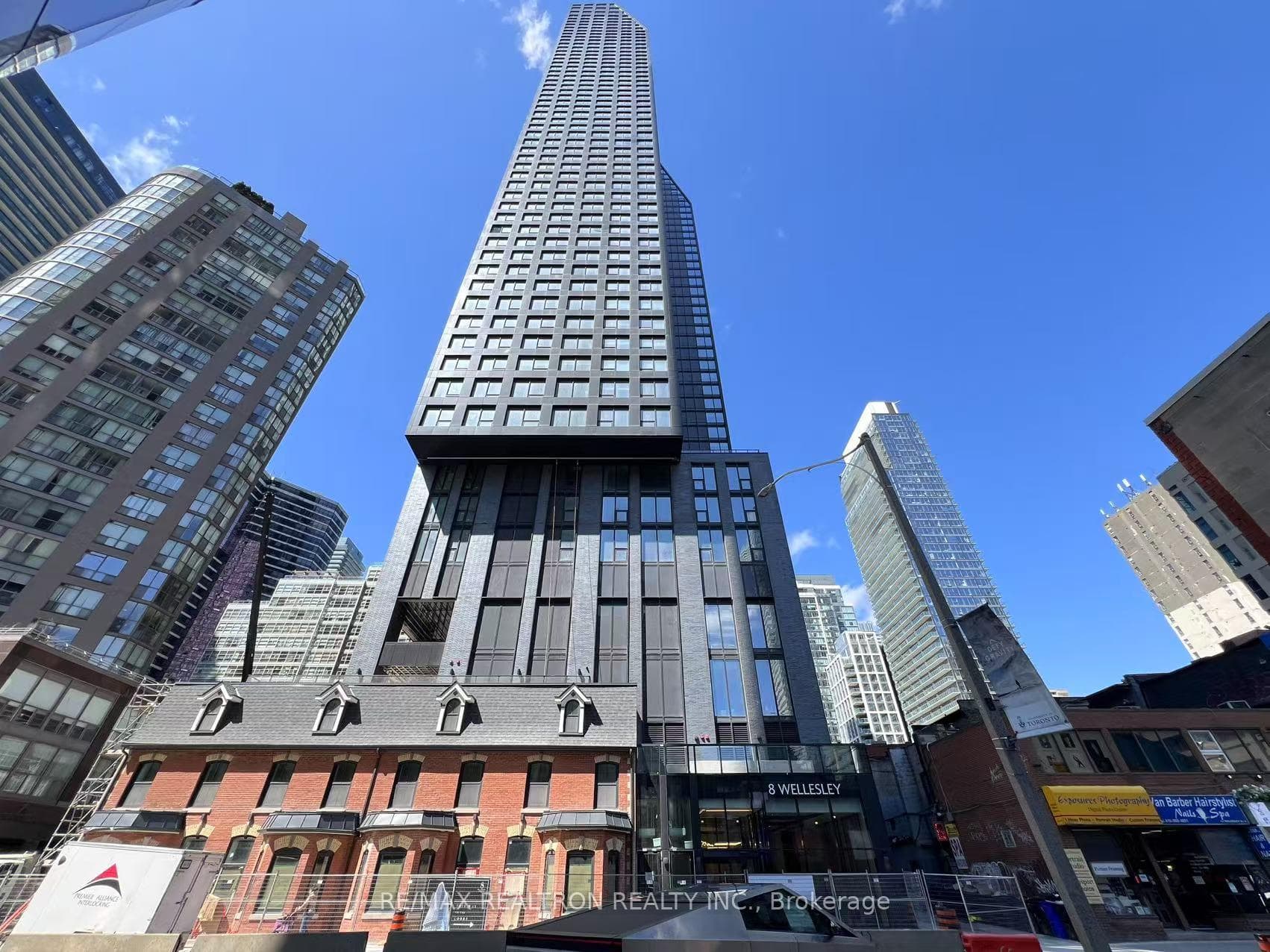 8 Wellesley Street Unit 3202, Downtown Toronto / Waterfront, ON M4Y 0J5 - Photo 1