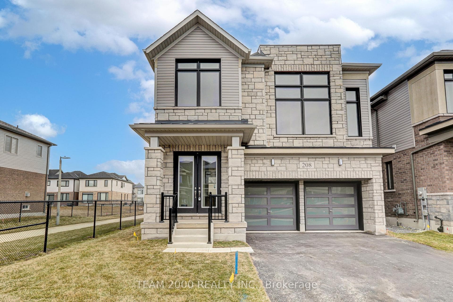 208 Provident Way, Hamilton, ON L0R 1W0 - Photo 1