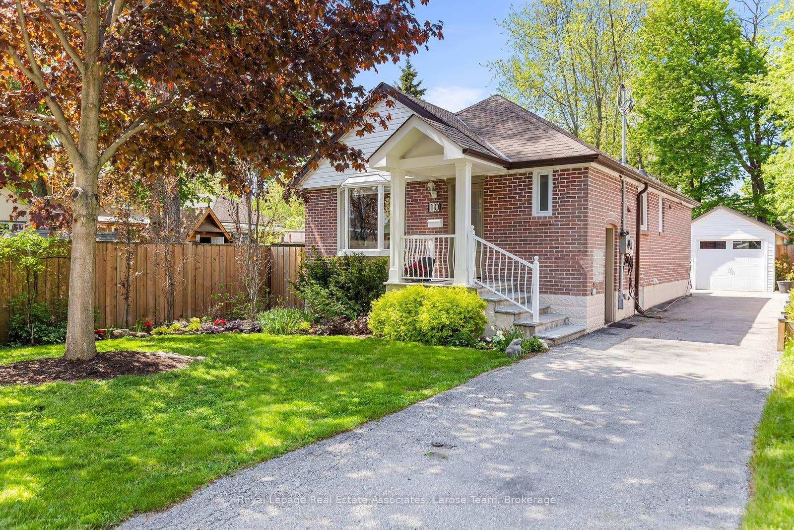 10 Iris Road, Liberty Village / Parkdale / South Parkdale, ON M8V 2G9 - Photo 1