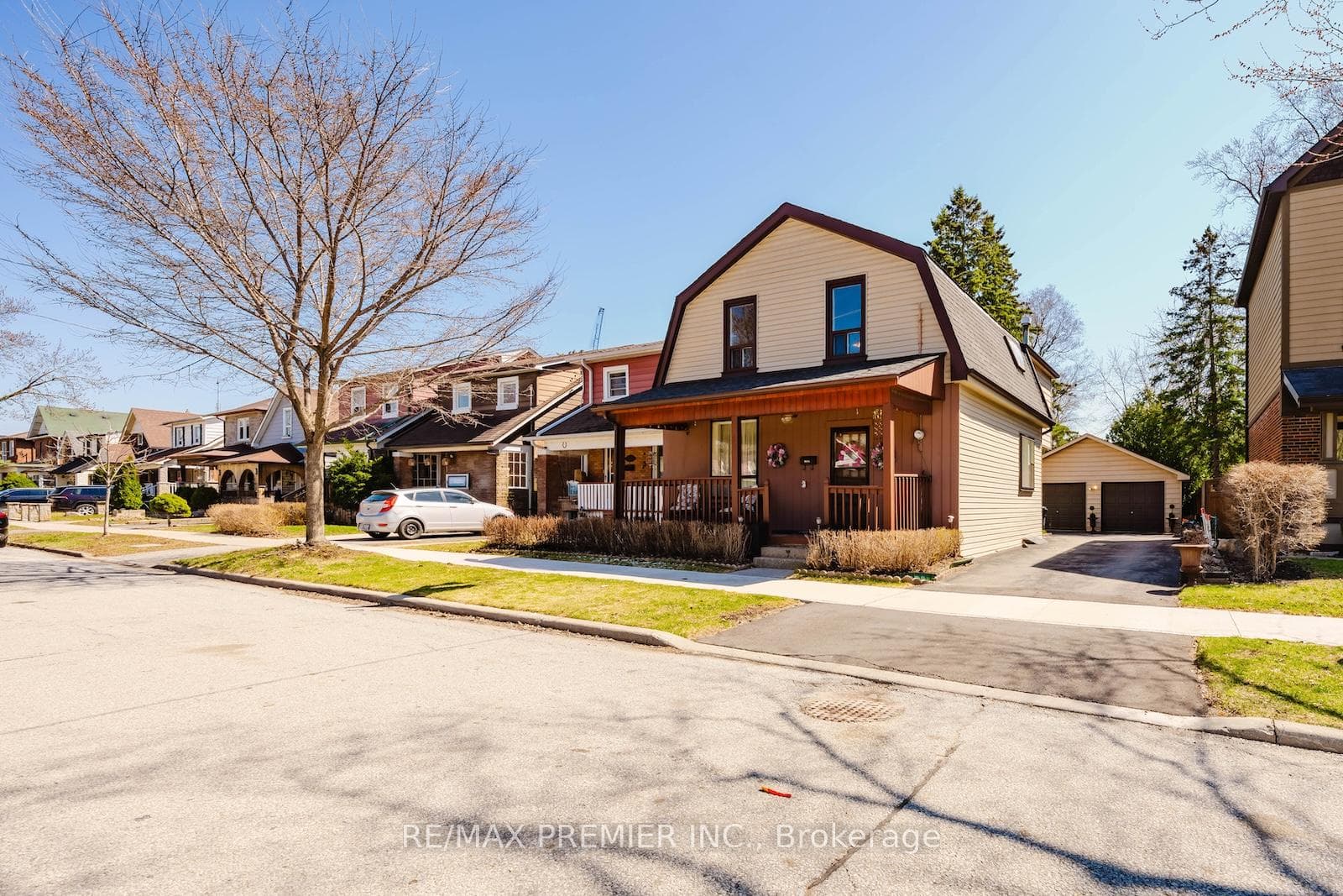 23 Lippincott Street, York / Weston, ON M9N 1B3 - Photo 1