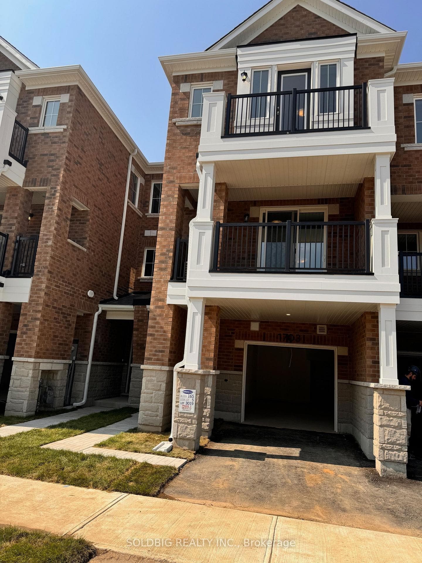 1703 dance Court, Milton, ON L9E 2A3 - Photo 1