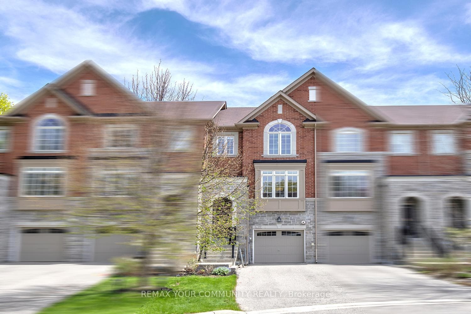 231 Appleton Court, Newmarket