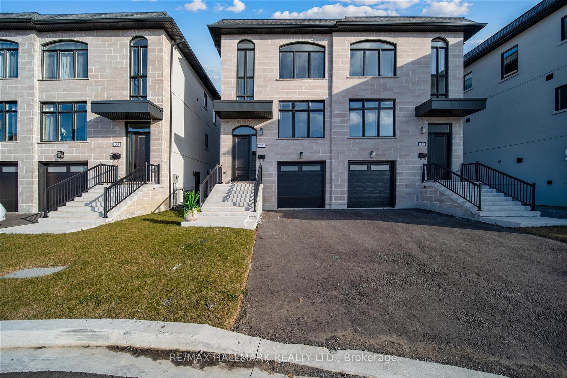 31 St.Gaspar's Court, Downsview / Black Creek, ON M9L 2J7 - Photo 1