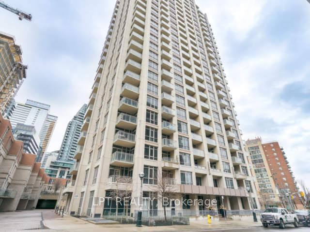 21 Grand Magazine Street Unit 220, Downtown Toronto / Waterfront, ON M5V 1B5 - Photo 1