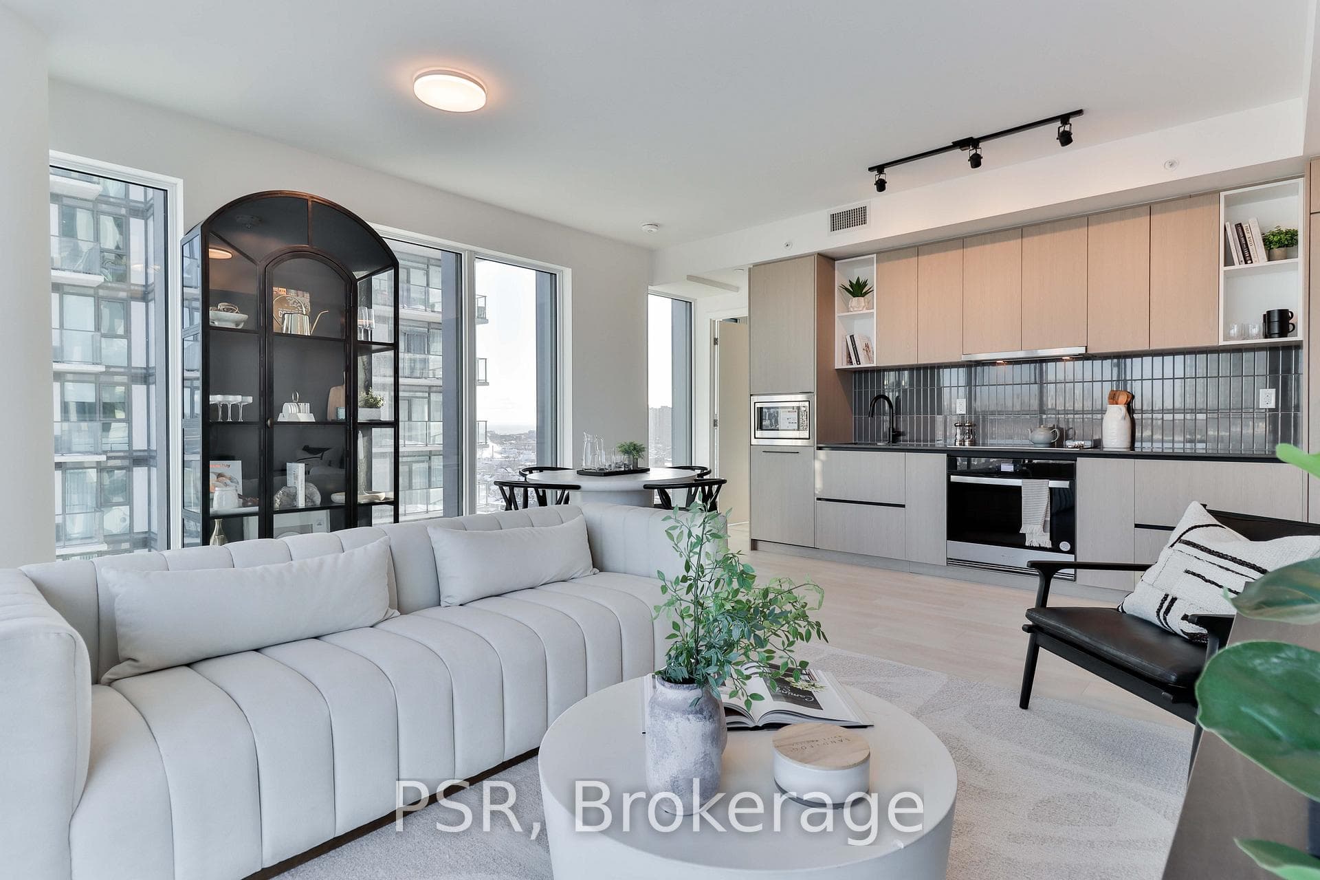 1285 Dupont Street Unit 1510, Bloor West Village / Swansea, ON M6H 0E3 - Photo 1