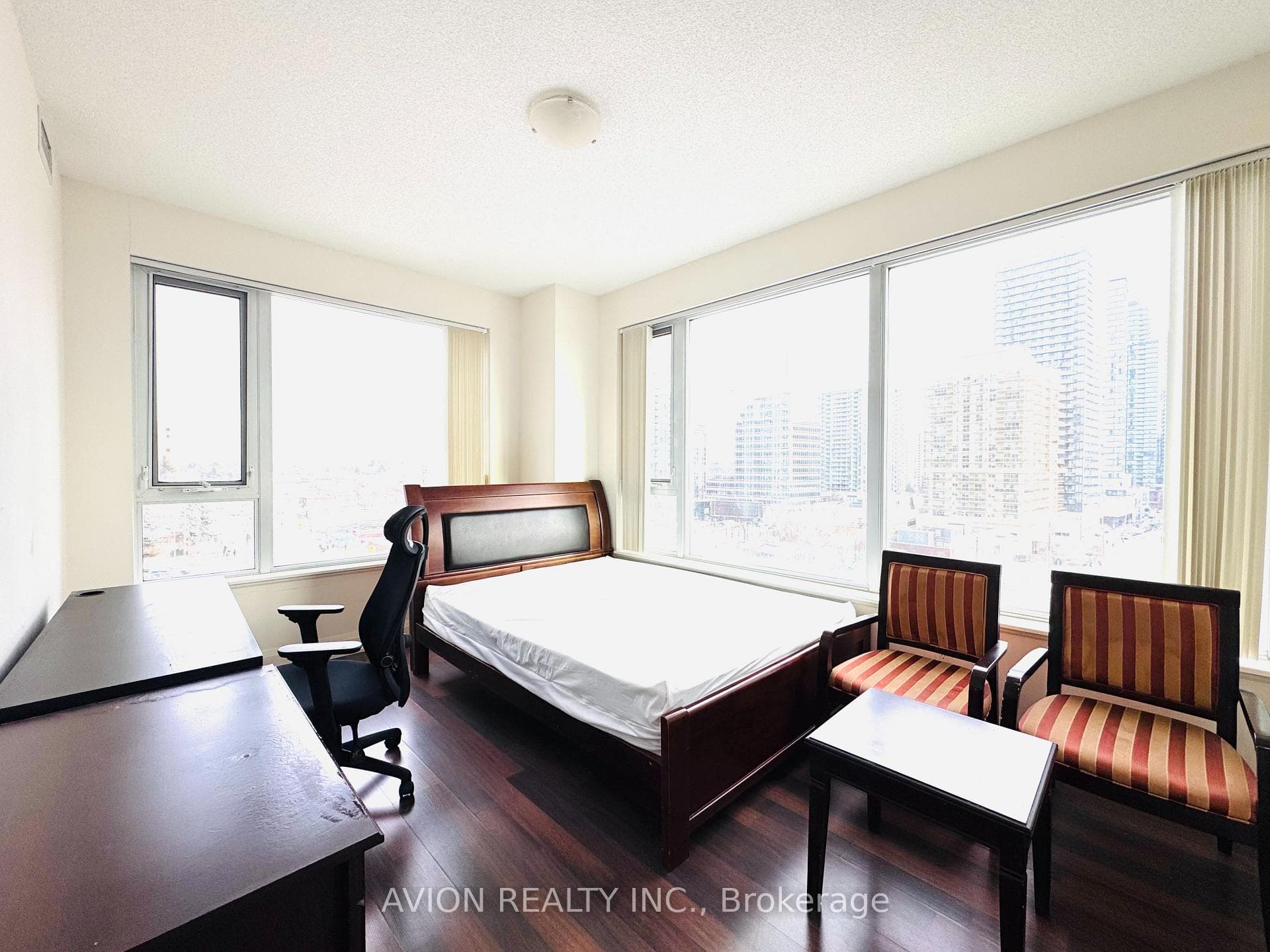 68 Canterbury Place Unit Masterbedroom 702, Thornhill / Willowdale, ON M2N 0H8 - Photo 1