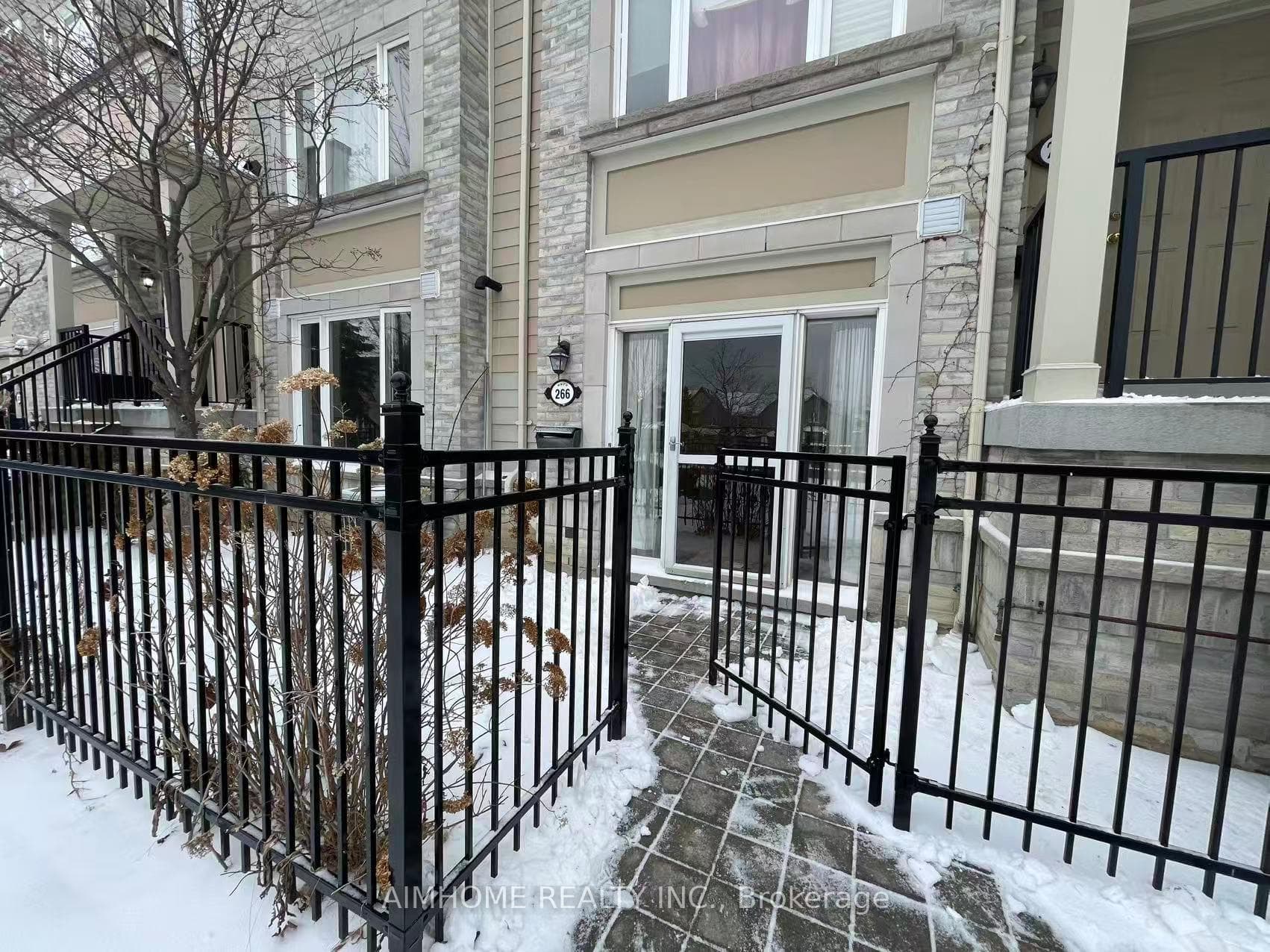 4975 Southampton Drive Unit 266, Mississauga, ON L5M 8C5 - Photo 1