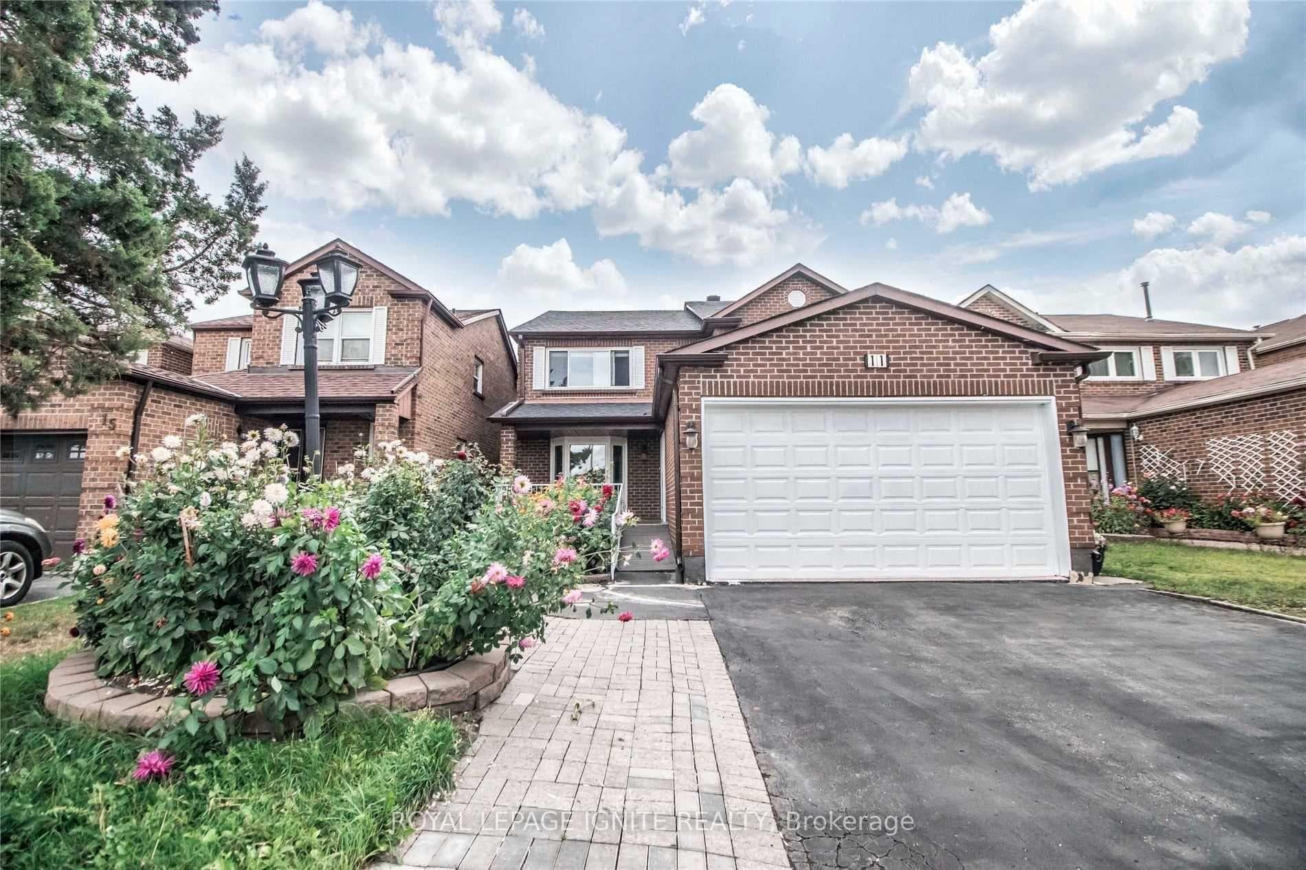 11 Carisbrooke Square, Scarborough (Morningside / West Hill), ON M1B 4M2 - Photo 1