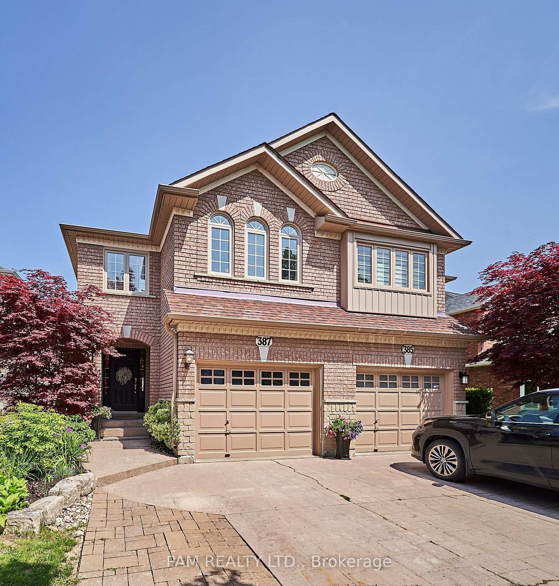 387 Pinnacle Trail, Aurora, ON L4G 7G6 - Photo 1