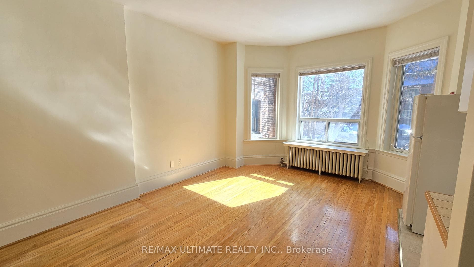 16 Foxbar Road Unit 2, Annex / Yorkville / Summerhill, ON M4V 2G6 - Photo 1