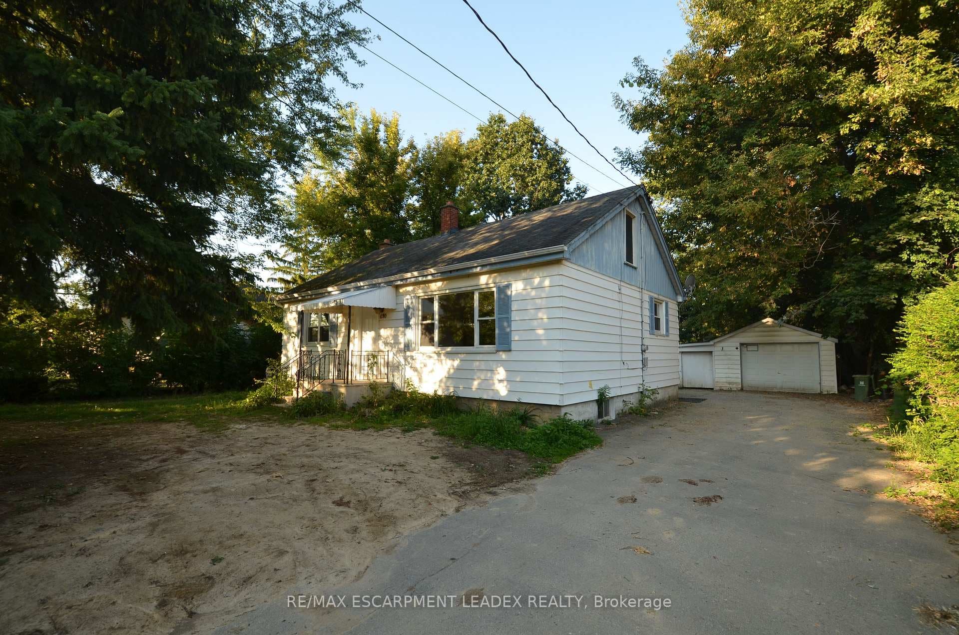 490 Springbrook Avenue, Hamilton, ON L9G 3K9 - Photo 1