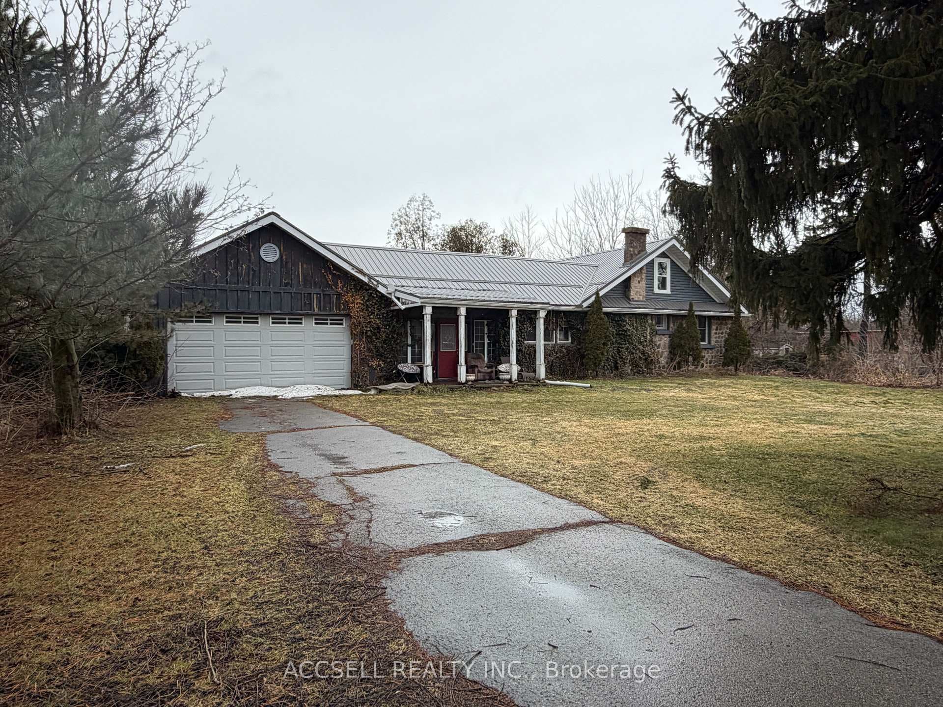 872 Norfolk Street, Norfolk, ON N3Y 3R8 - Photo 1