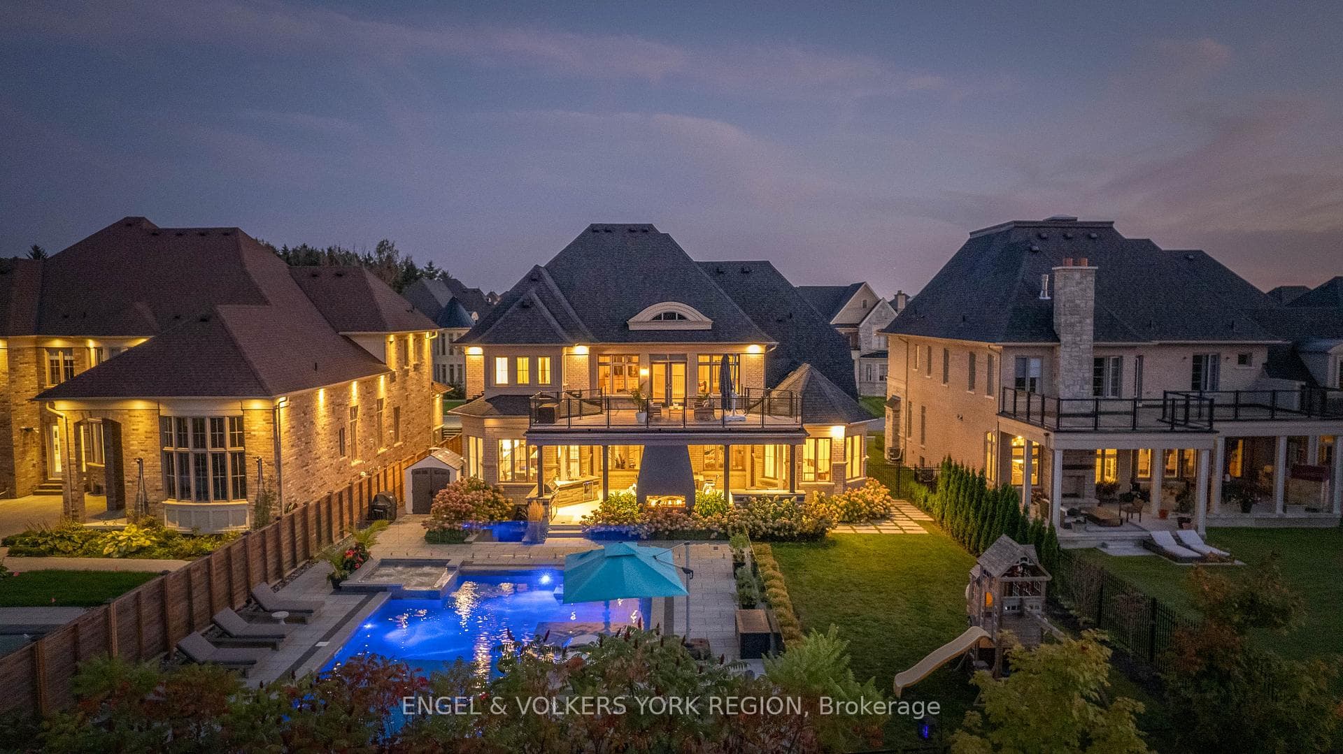 24 James Stokes Court, King, ON L7B 1L6 - Photo 1