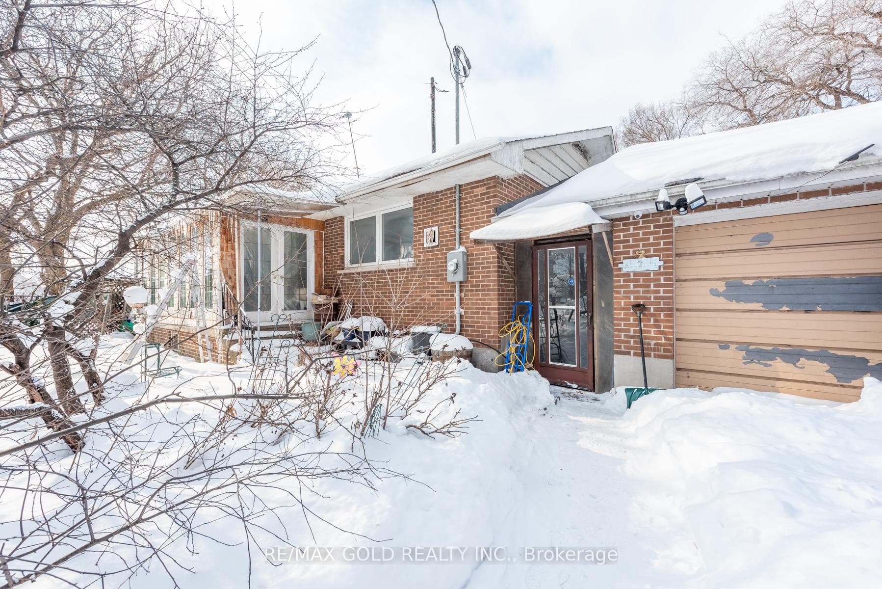 3 Harrow Street, Mississauga, ON L4T 1J2 - Photo 1