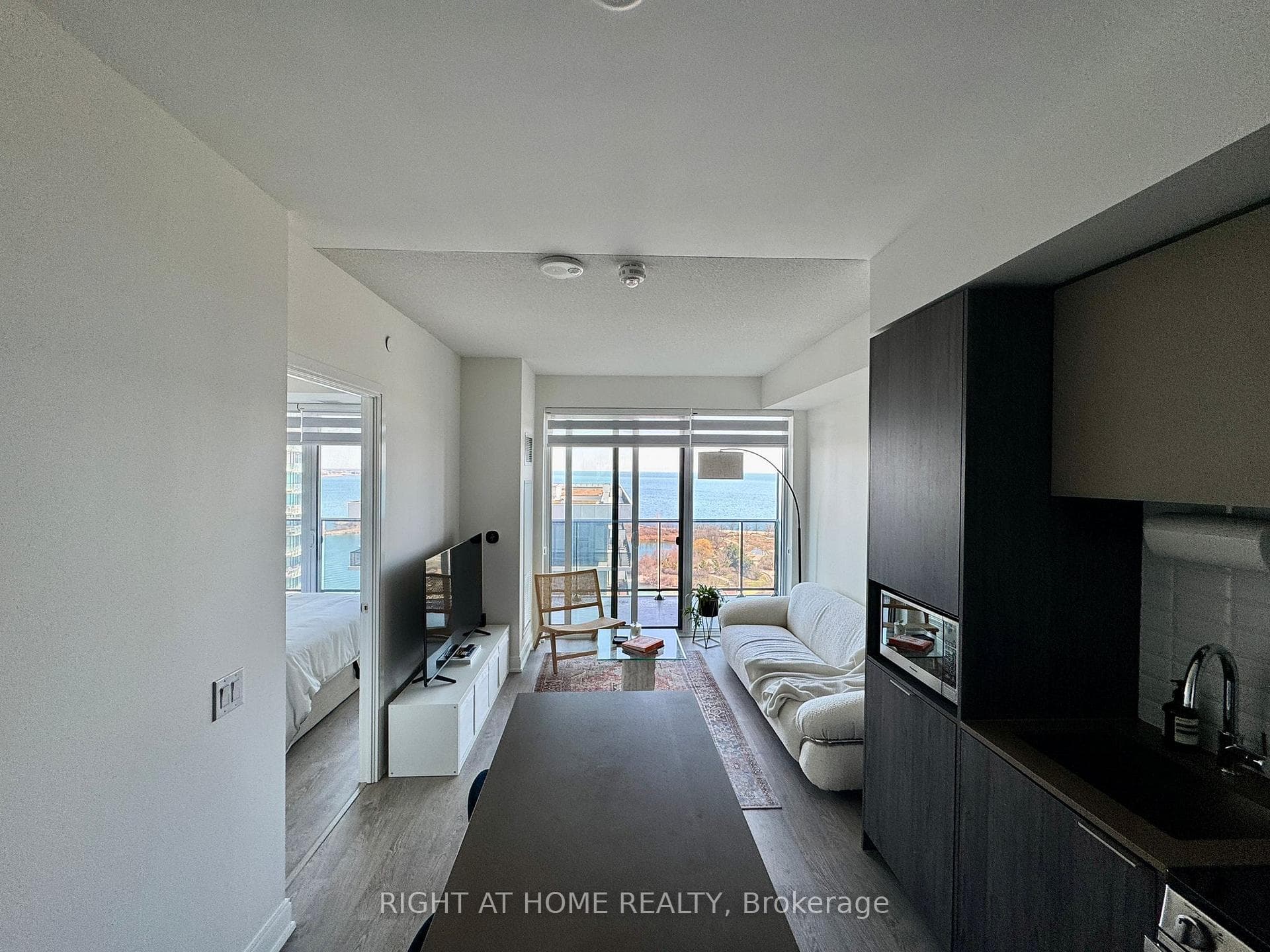 70 Annie Craig Drive Unit 1906, Downtown Toronto / Waterfront, ON M8V 0G2 - Photo 1
