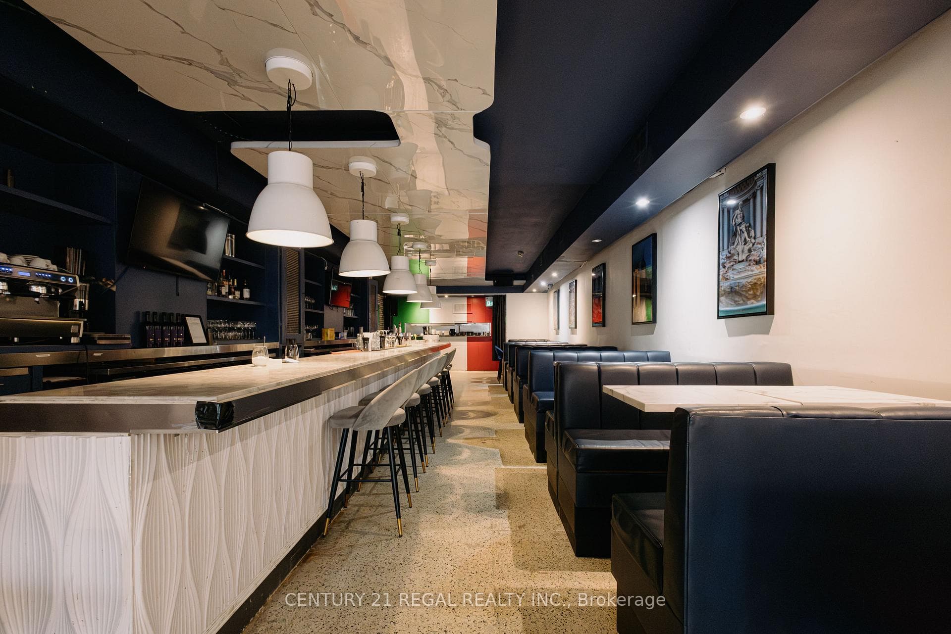 656 College Street, Toronto C01