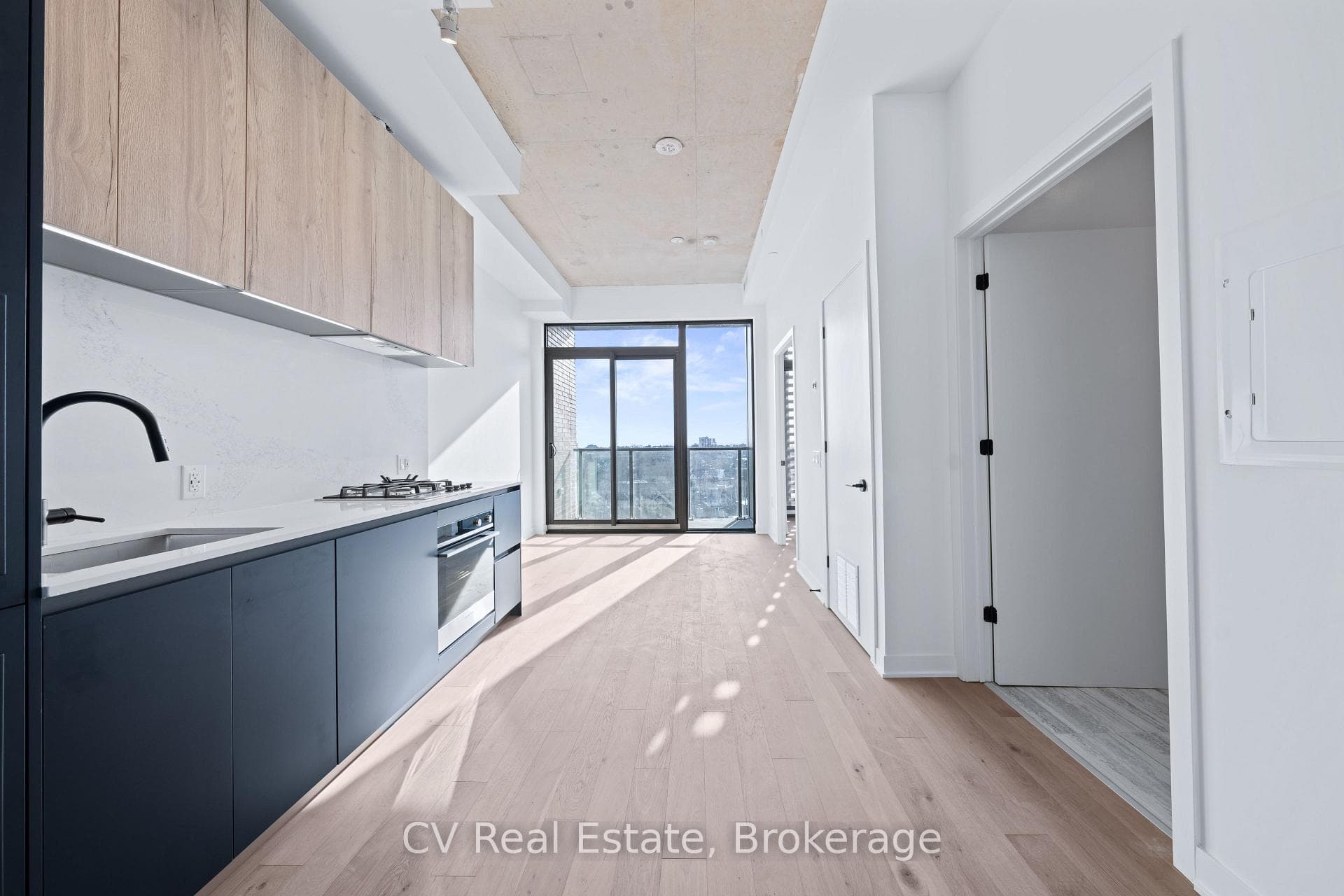 2625 Dundas Street Unit 810, Bloor West Village / Swansea, ON M6P 0C5 - Photo 1