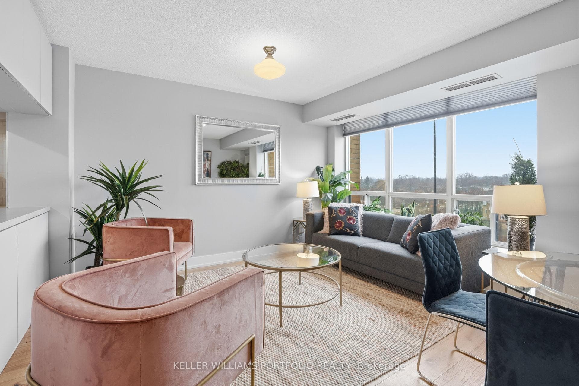 190 Manitoba Street Unit 802, Liberty Village / Parkdale / South Parkdale, ON M8Y 3Y8 - Photo 1