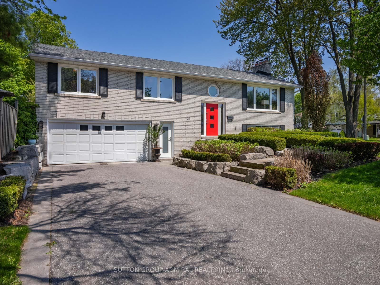 125 Laverock Avenue, Richmond Hill, ON L4C 4J8 - Photo 1