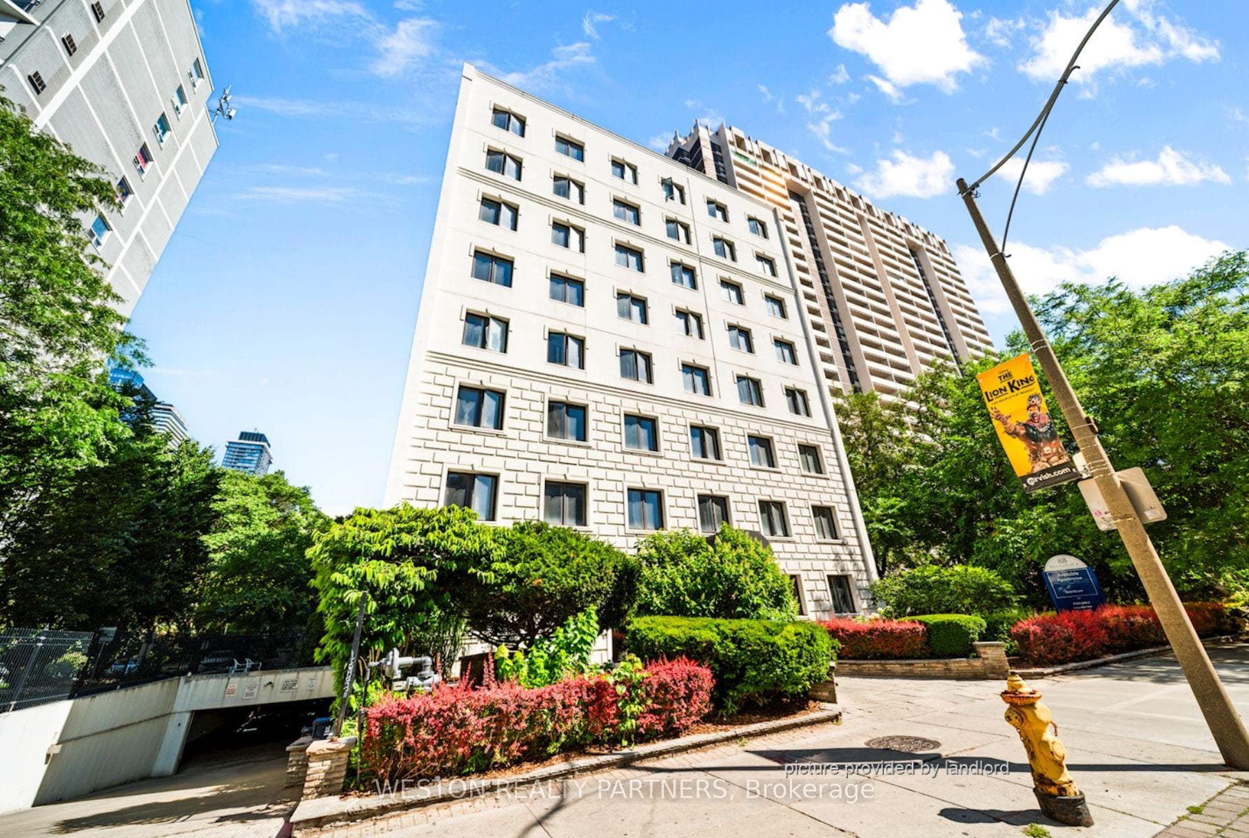88 Wellesley Street Unit 501, Regent Park / Cabbagetown / St. James Town, ON M4Y 1H4 - Photo 1