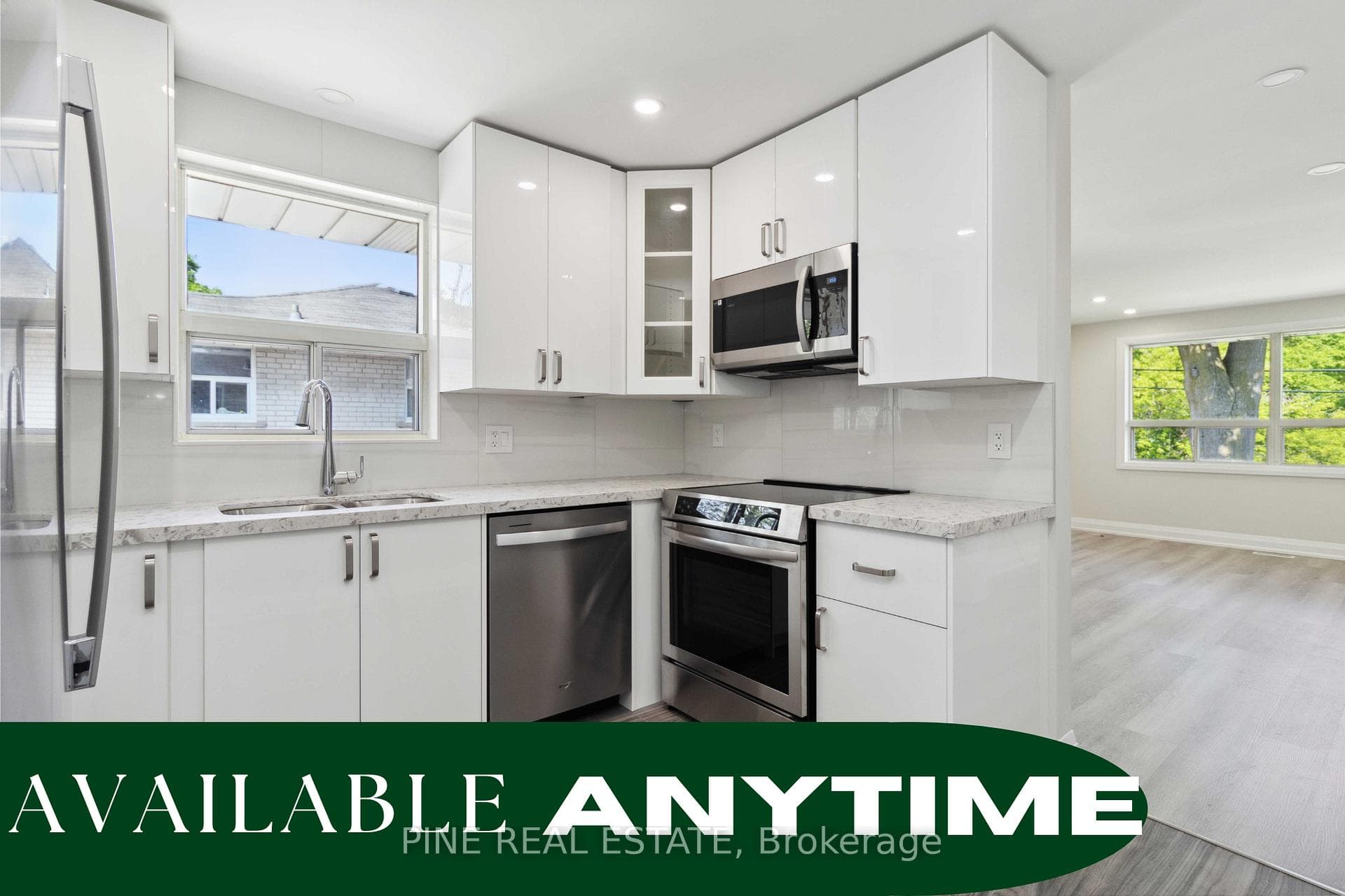 19 Queen Street Unit 3, Mississauga, ON L5H 1L5 - Photo 1