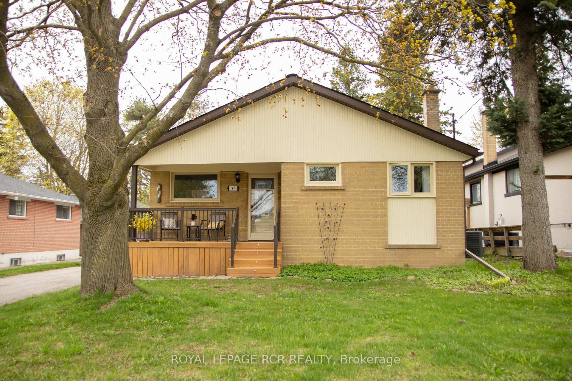 87 Richardson Drive, Aurora, ON L4G 1Z4 - Photo 1