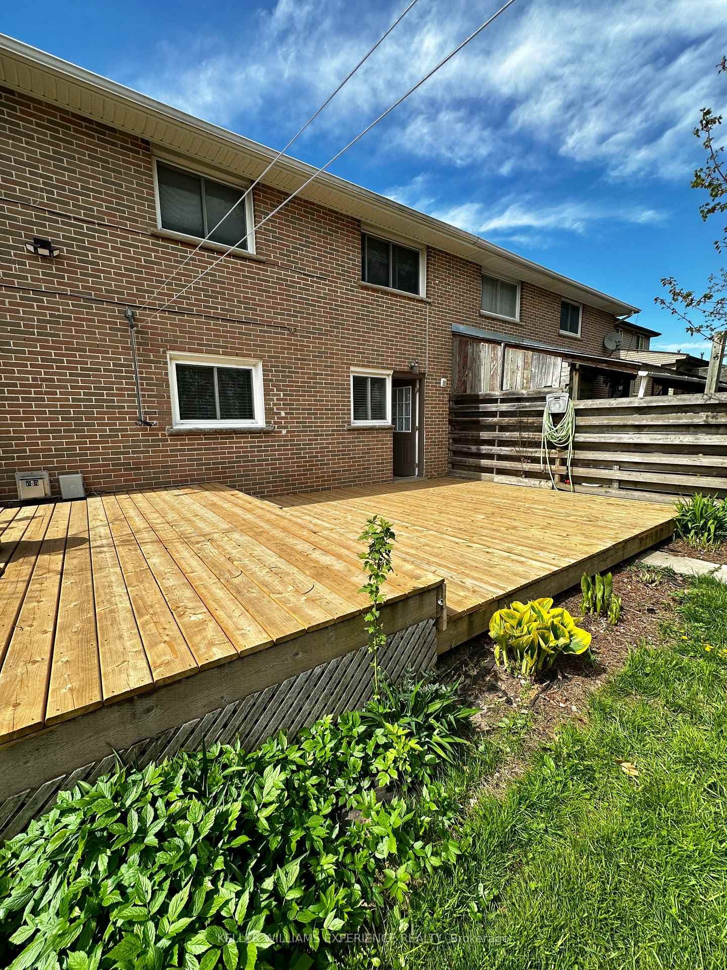 33 Daphne Crescent Unit Lower, Barrie, ON L4M 2Y7 - Photo 1