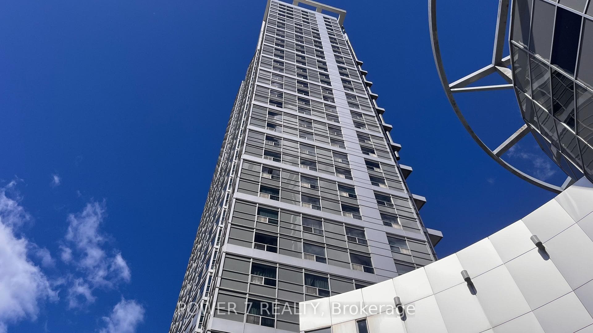 36 Lee Centre Drive Unit 2603, Toronto E09