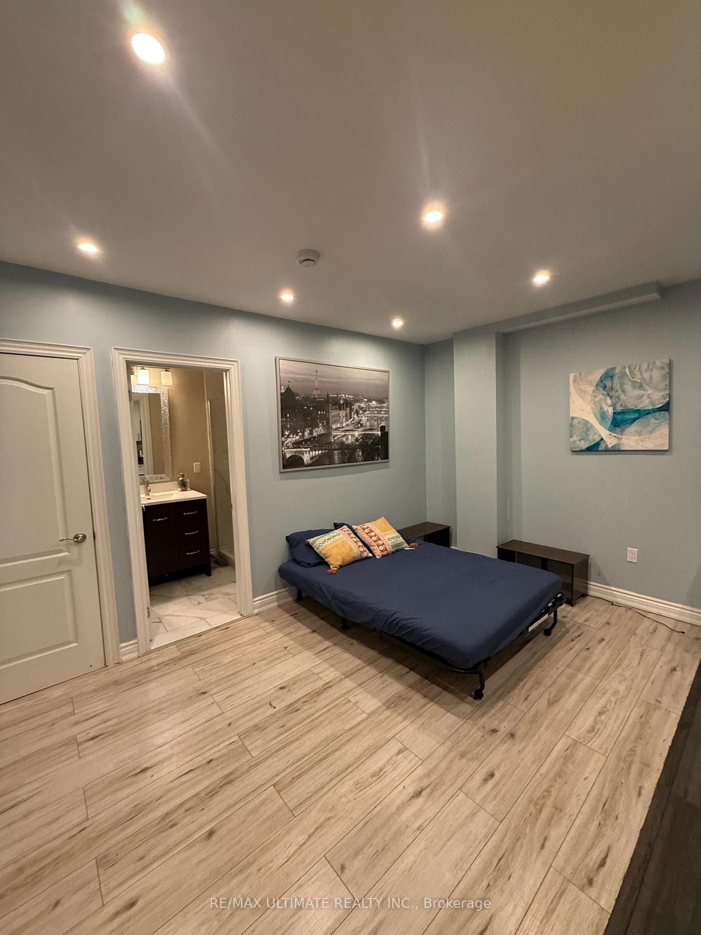 1166 Glengrove Avenue Unit 2 Lower, York / Weston, ON M6B 2K4 - Photo 1