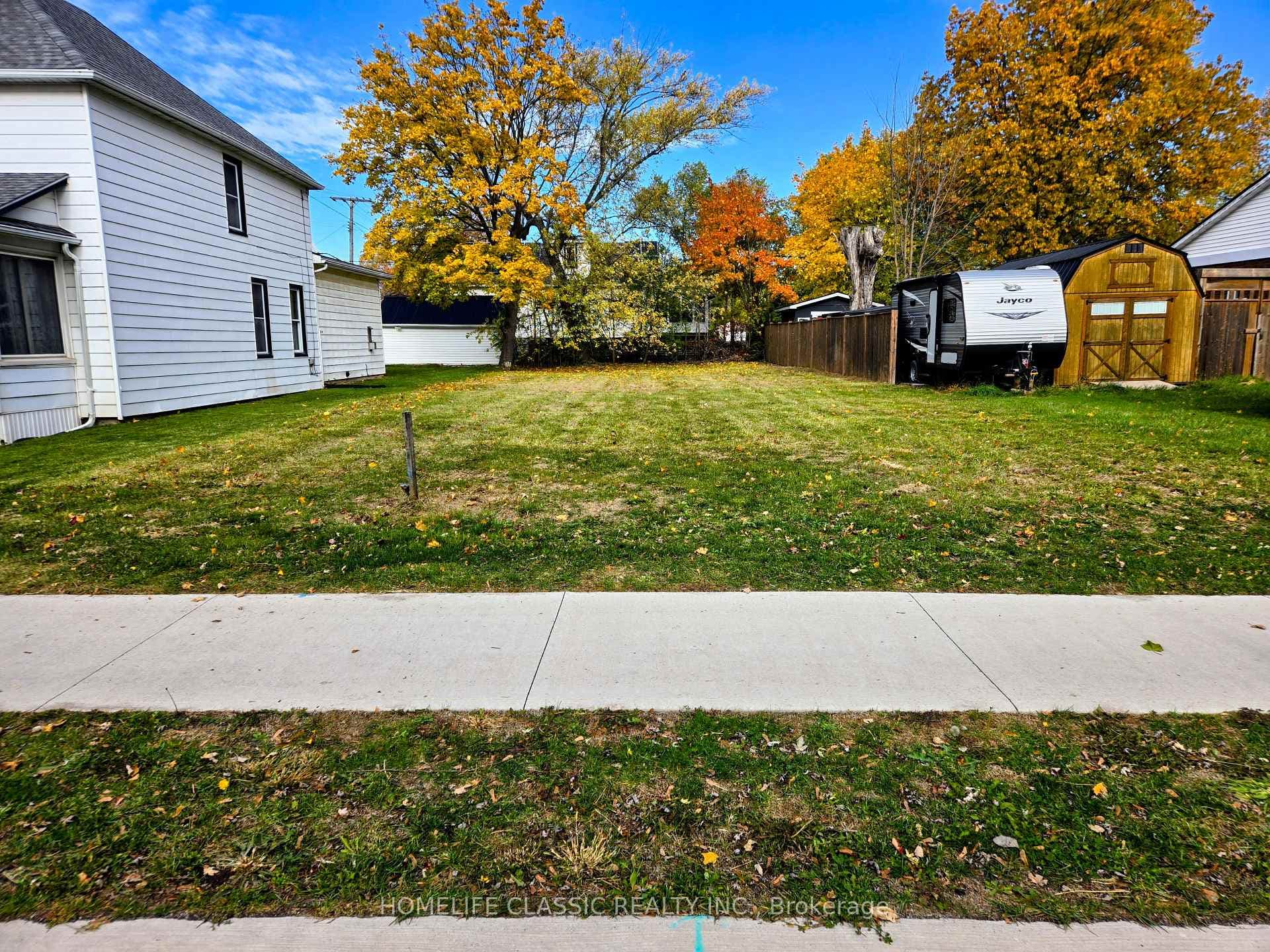 38 FORKS Road, Welland, ON L3B 5K3 - Photo 1