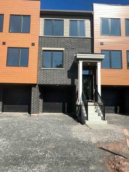 4 Reid Avenue, Hamilton