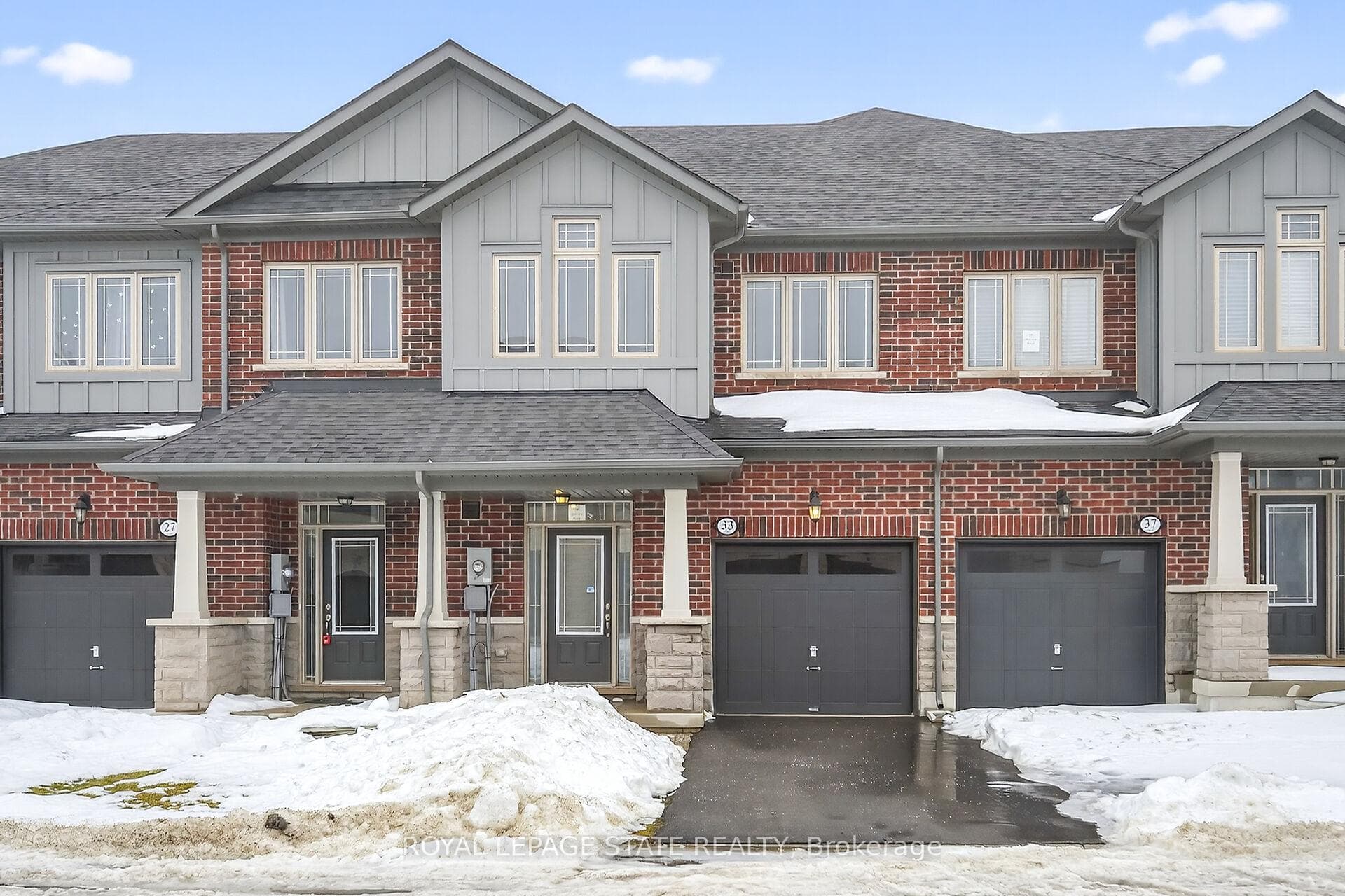 33 Admiral Road, Welland, ON L3B 0H4 - Photo 1