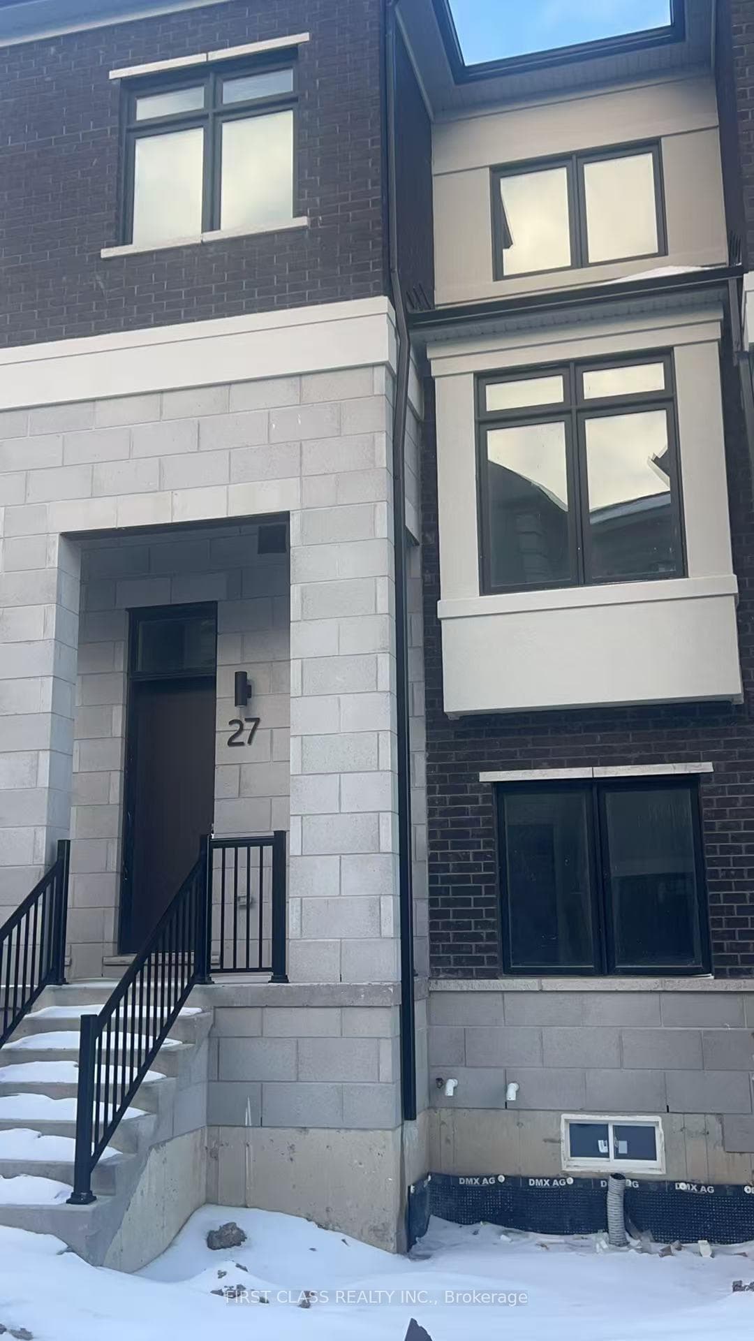 27 Lewis Craigie Lane, Richmond Hill, ON L4B 0J5 - Photo 1