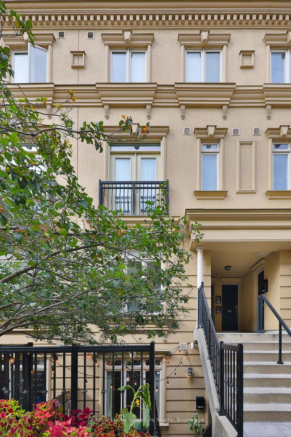 98 Carr Street Unit 7, Downtown Toronto / Waterfront, ON M5T 1B7 - Photo 1