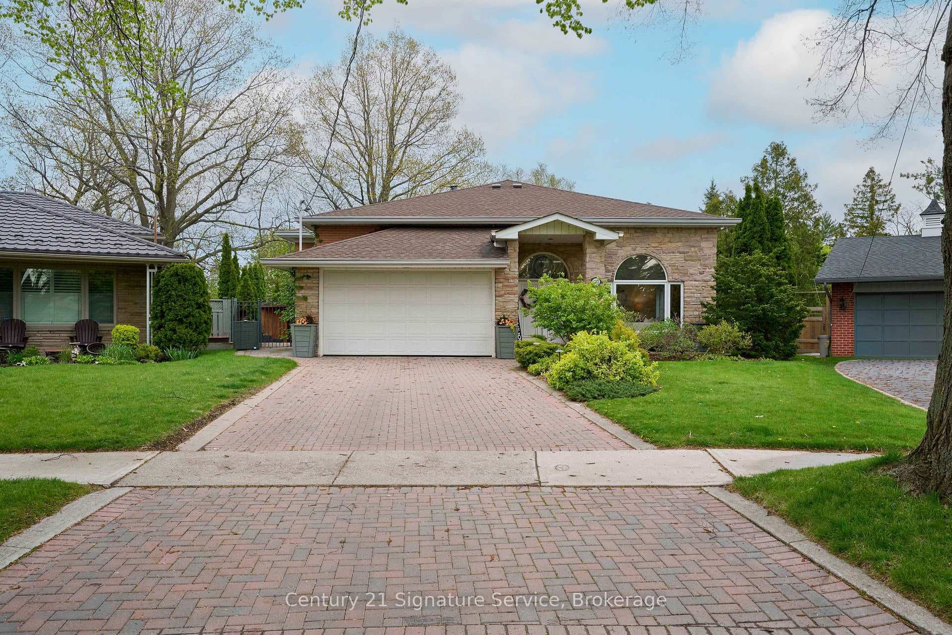 2173 Greenhurst Avenue, Mississauga