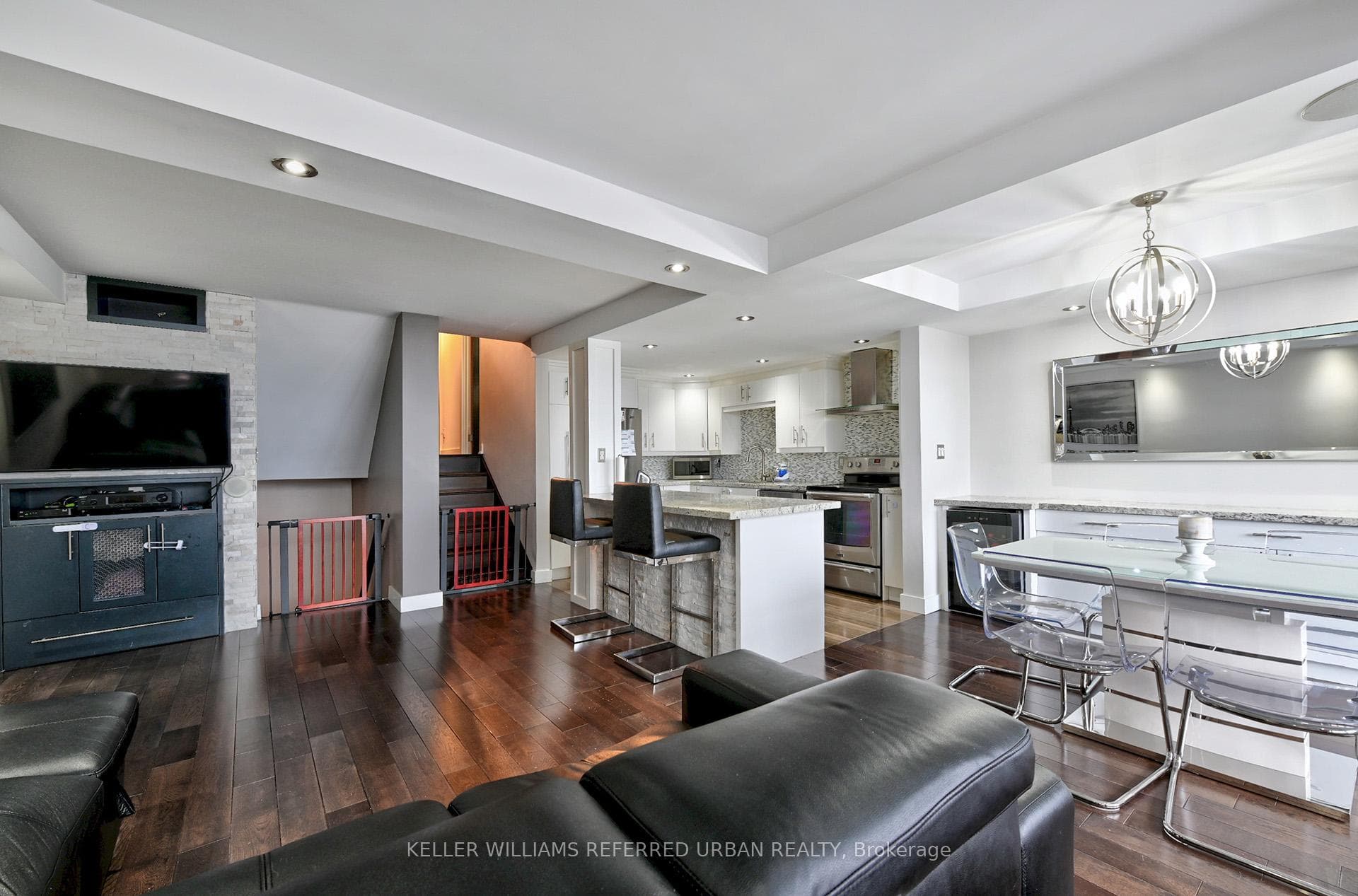 11 Wincott Drive Unit 1411, Etobicoke (Kingsview Village / Humber Heights), ON M9R 2R9 - Photo 1