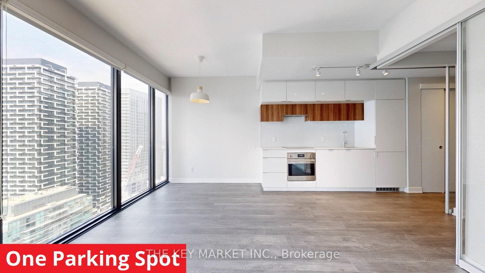 185 Roehampton Avenue Unit 2402, Leaside / Davisville, ON M4P 0C6 - Photo 1