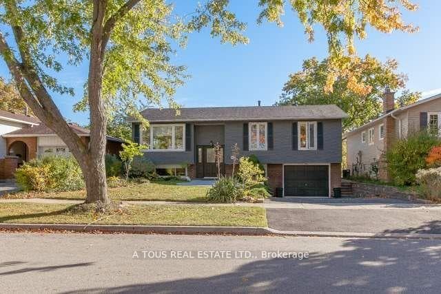 3134 Michael Crescent, Burlington, ON L7M 1V4 - Photo 1