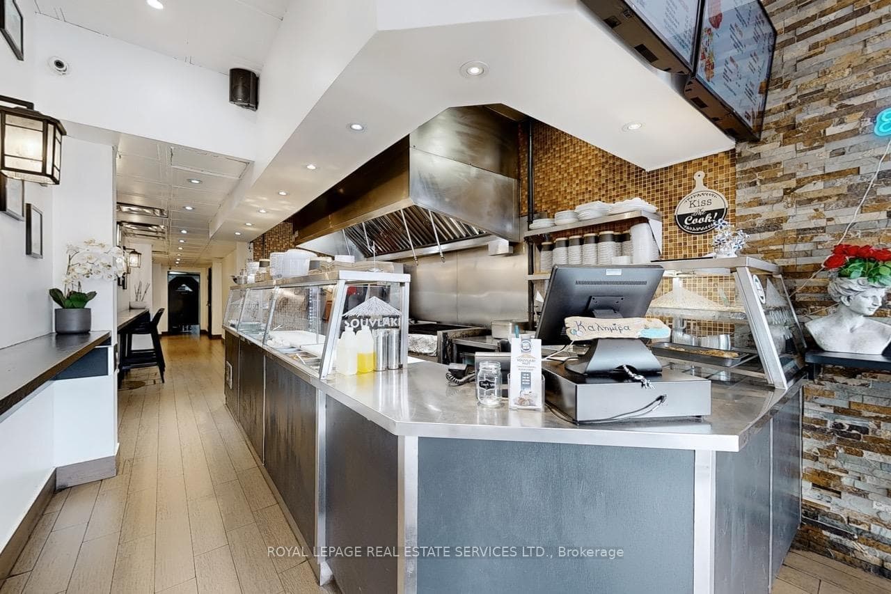 2184 Bloor Street, Bloor West Village / Swansea, ON M6S 1N3 - Photo 1