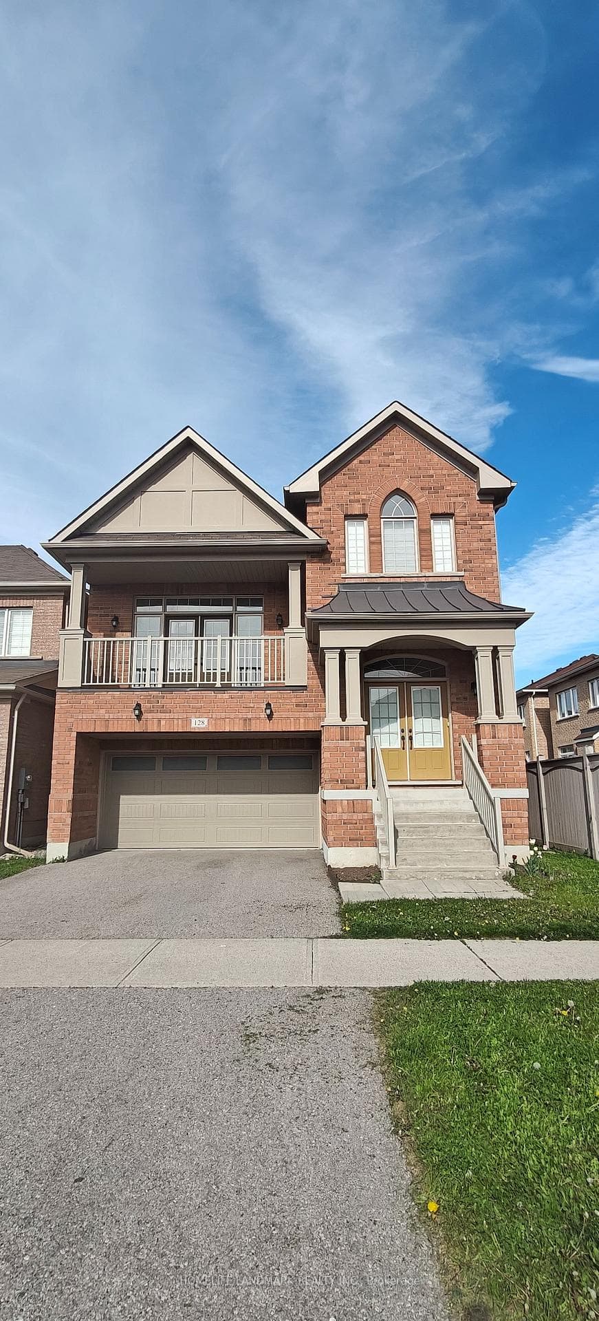 128 Glad Park Avenue, Whitchurch-Stouffville