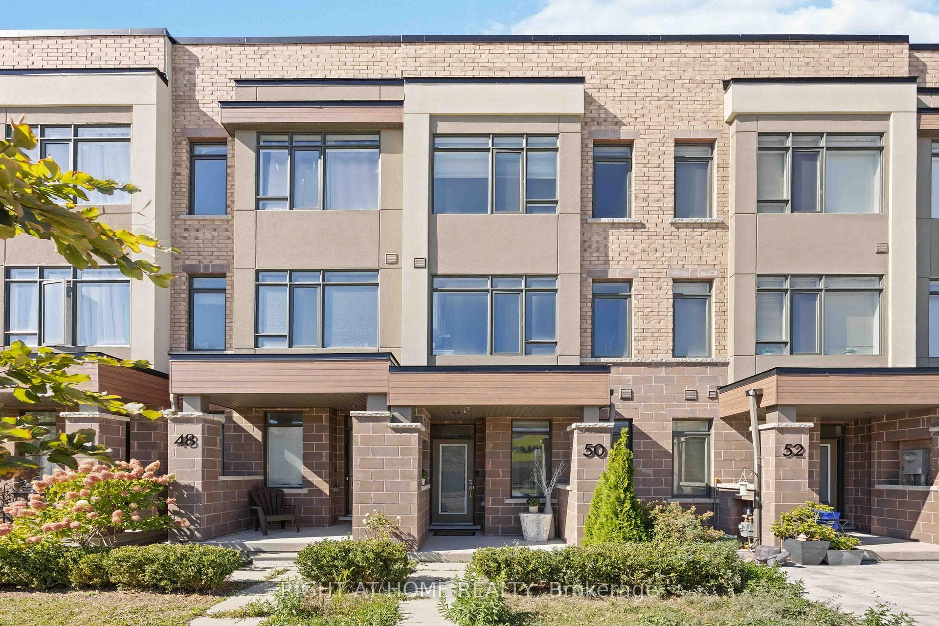 50 Troon Avenue, Vaughan, ON L6A 4Z2 - Photo 1