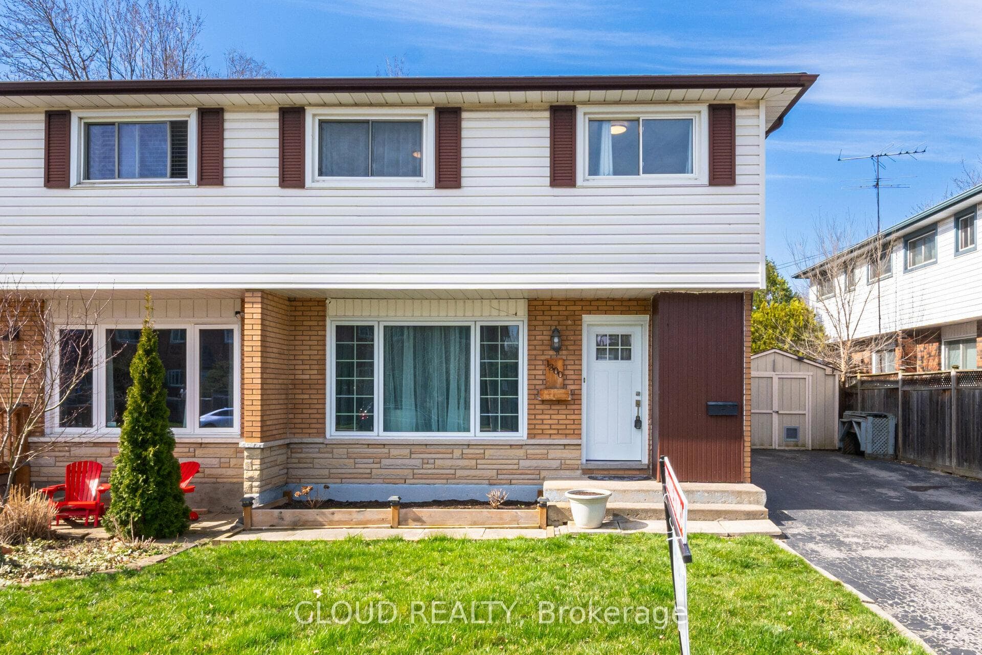 1300 Nottingham Avenue, Burlington, ON L7P 2R8 - Photo 1