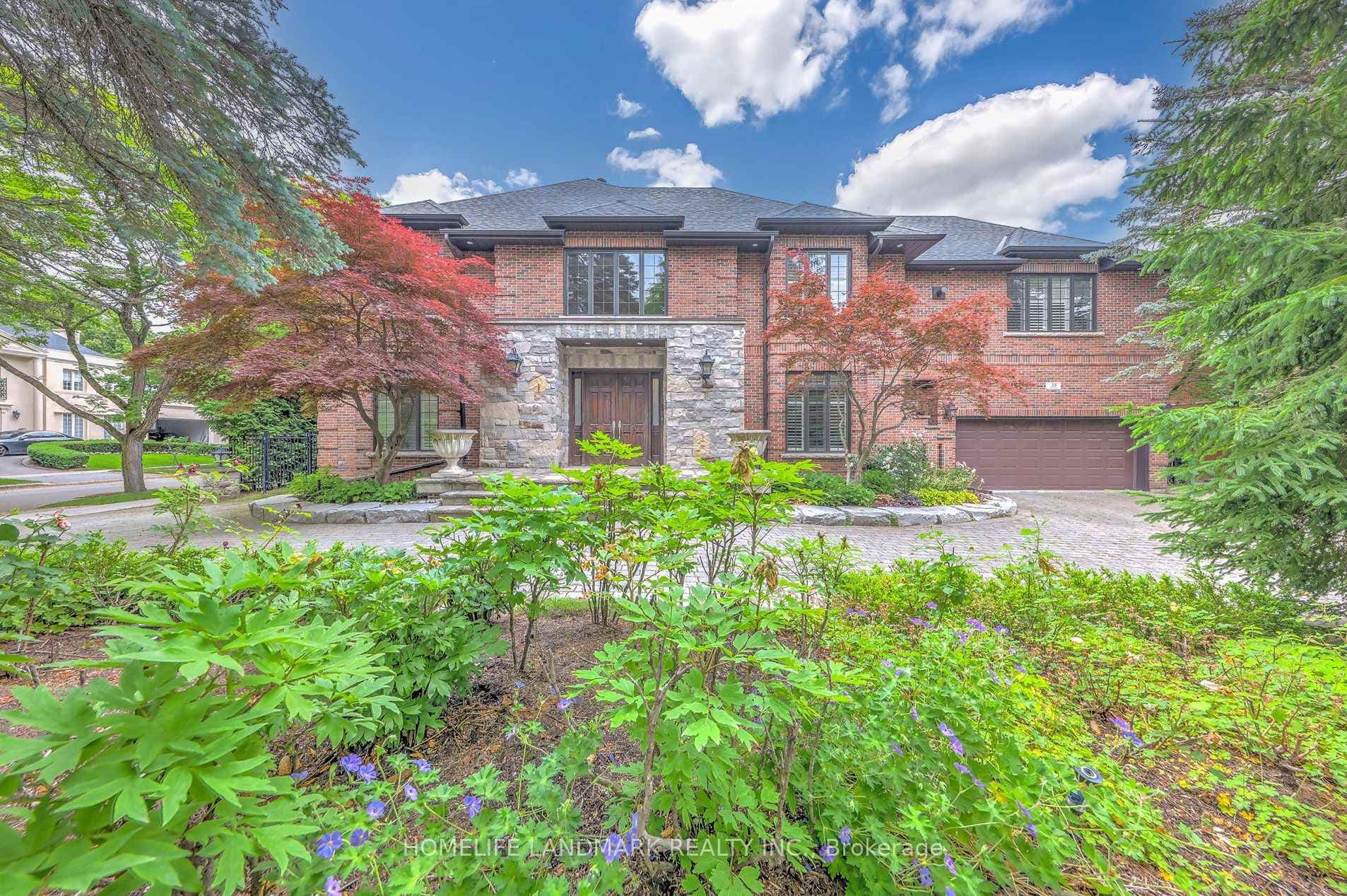 38 Misty Crescent, Don Mills / Parkwoods / Victoria Village, ON M3B 1T3 - Photo 1