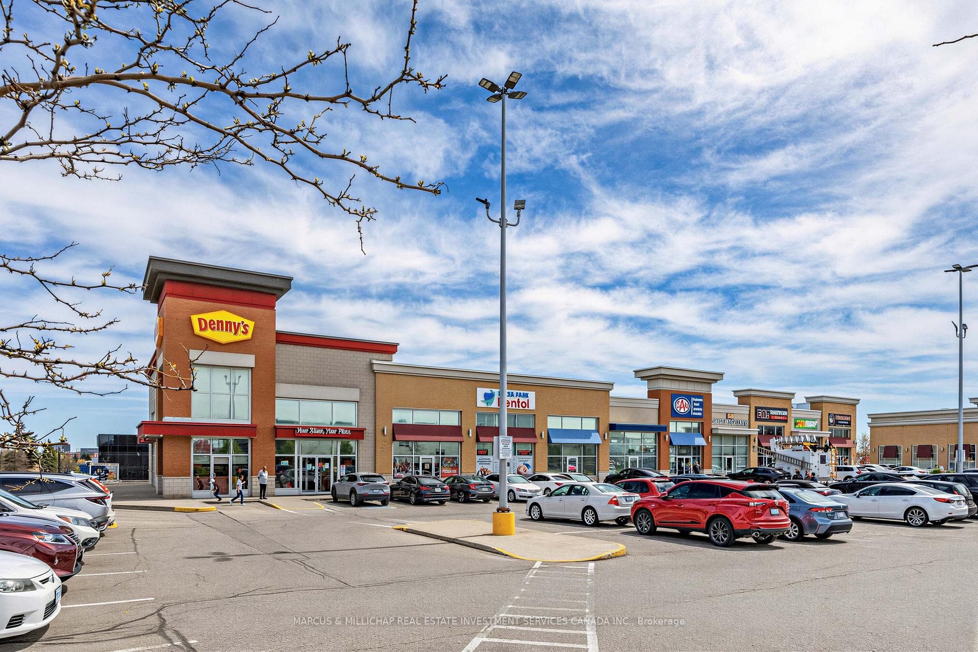 215 Delta parkk Boulevard Unit 5, Brampton