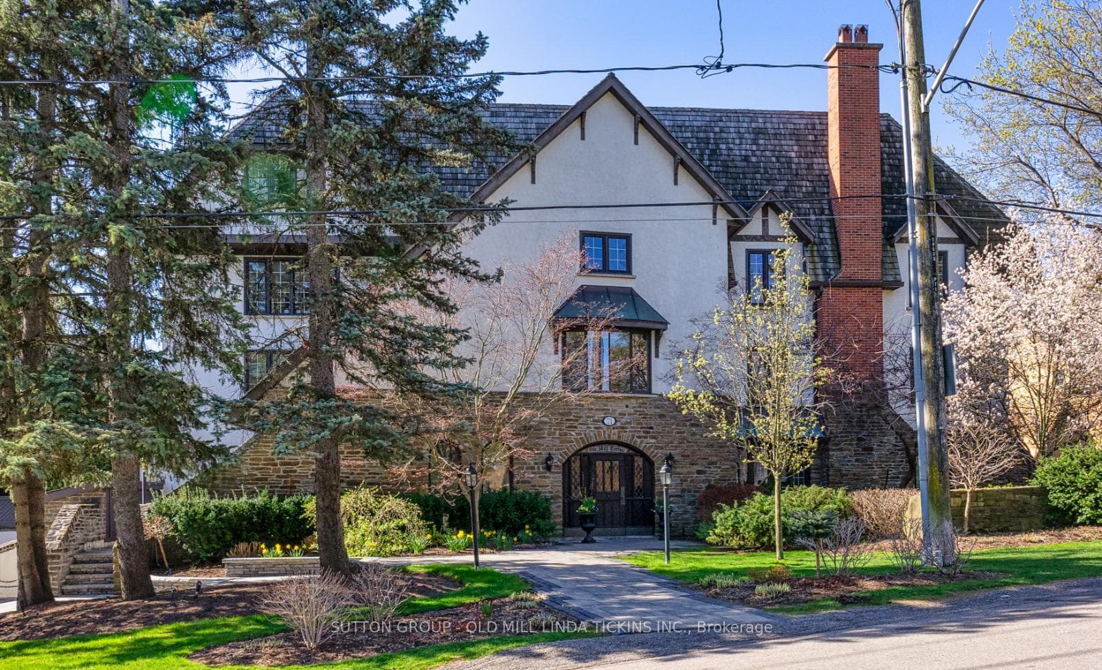 71 Old Mill Road Unit 107, Etobicoke (Islington / Rexdale), ON M8X 1G9 - Photo 1