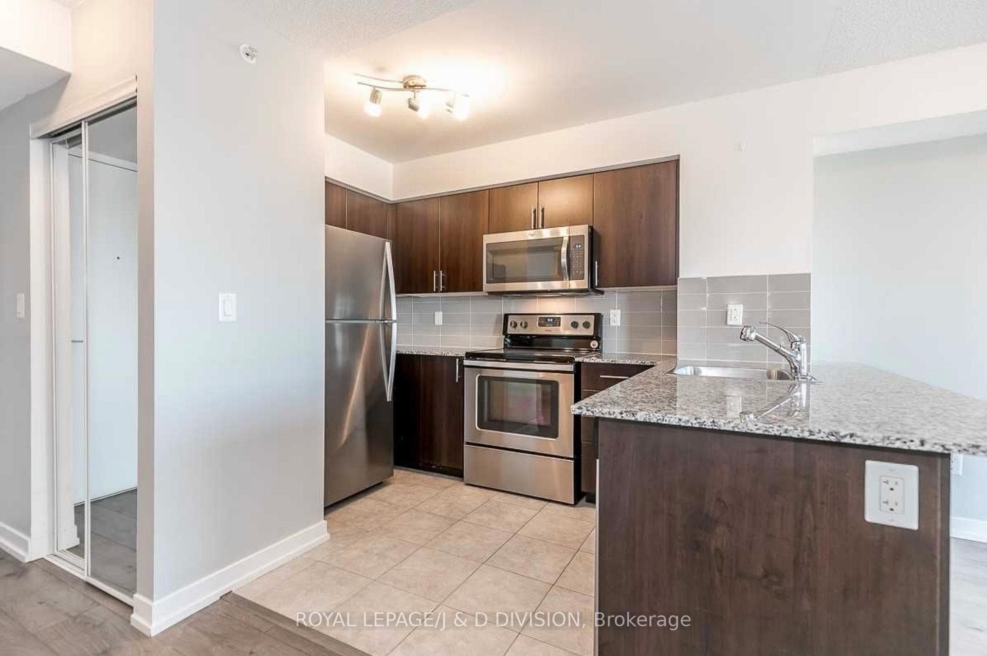1420 Dupont Street Unit 710, Bloor West Village / Swansea, ON M6H 0C2 - Photo 1