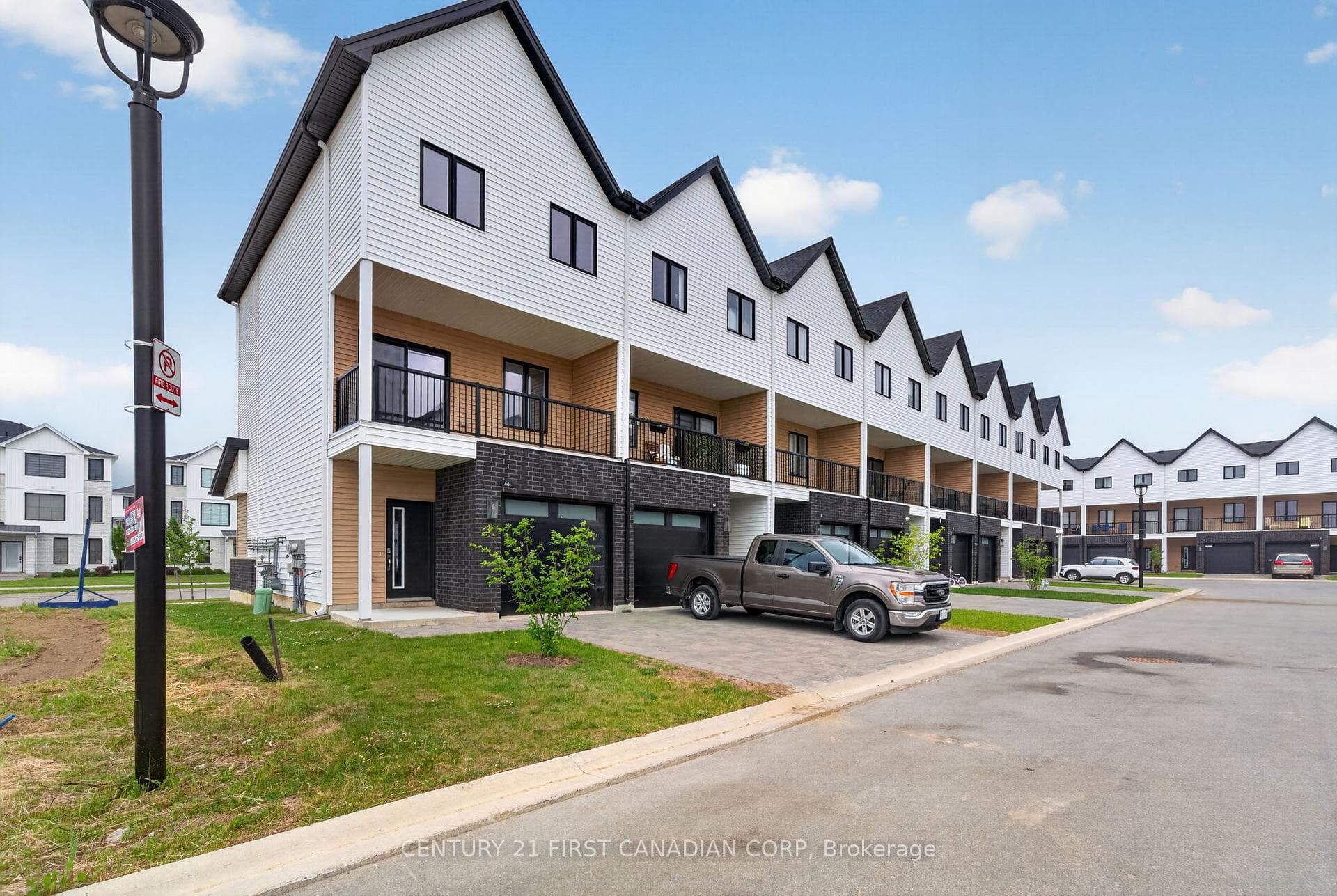 1595 Capri Crescent Unit 66, London North, ON N6G 3Y6 - Photo 1