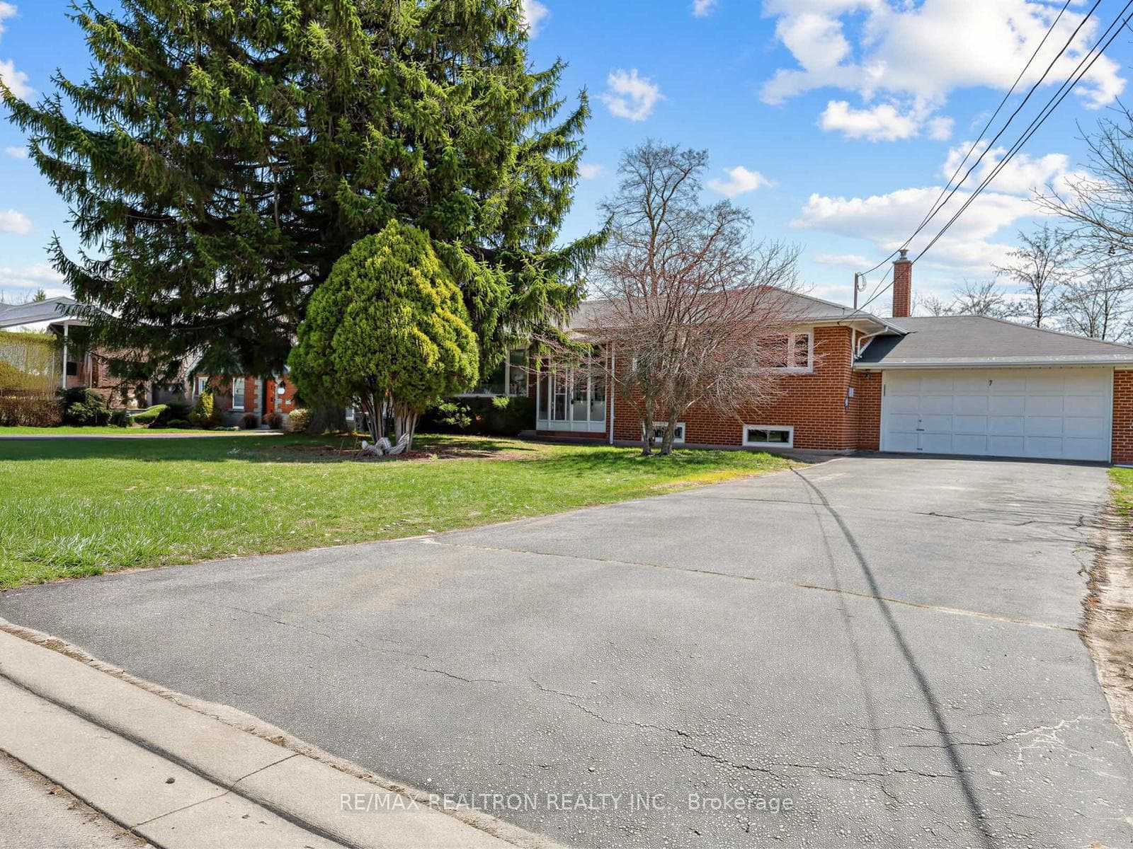7 White Avenue, Rouge / Port Union / Malvern, ON M1C 1P1 - Photo 1
