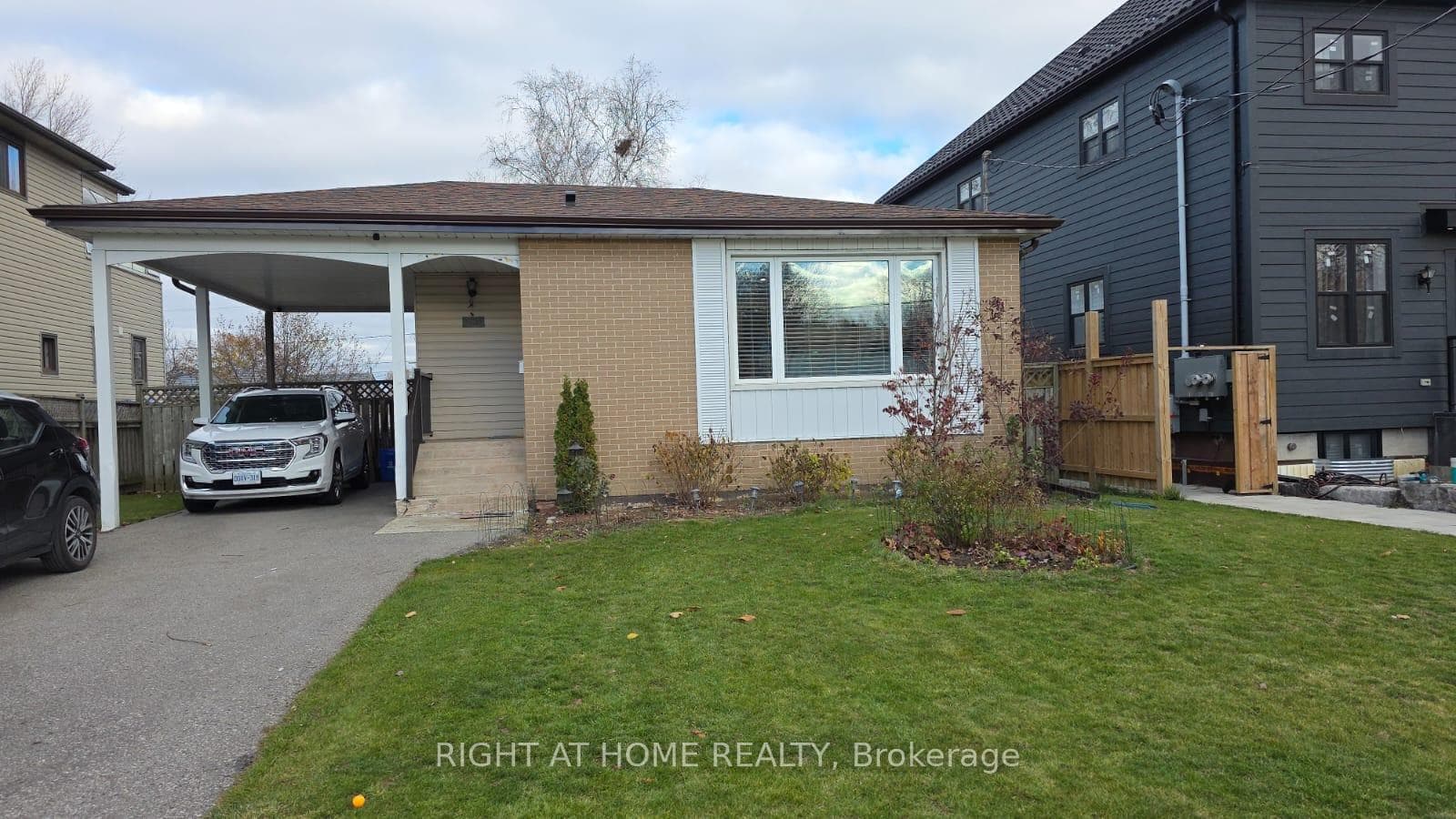783 Oliva Street, Pickering, ON L1W 2V9 - Photo 1